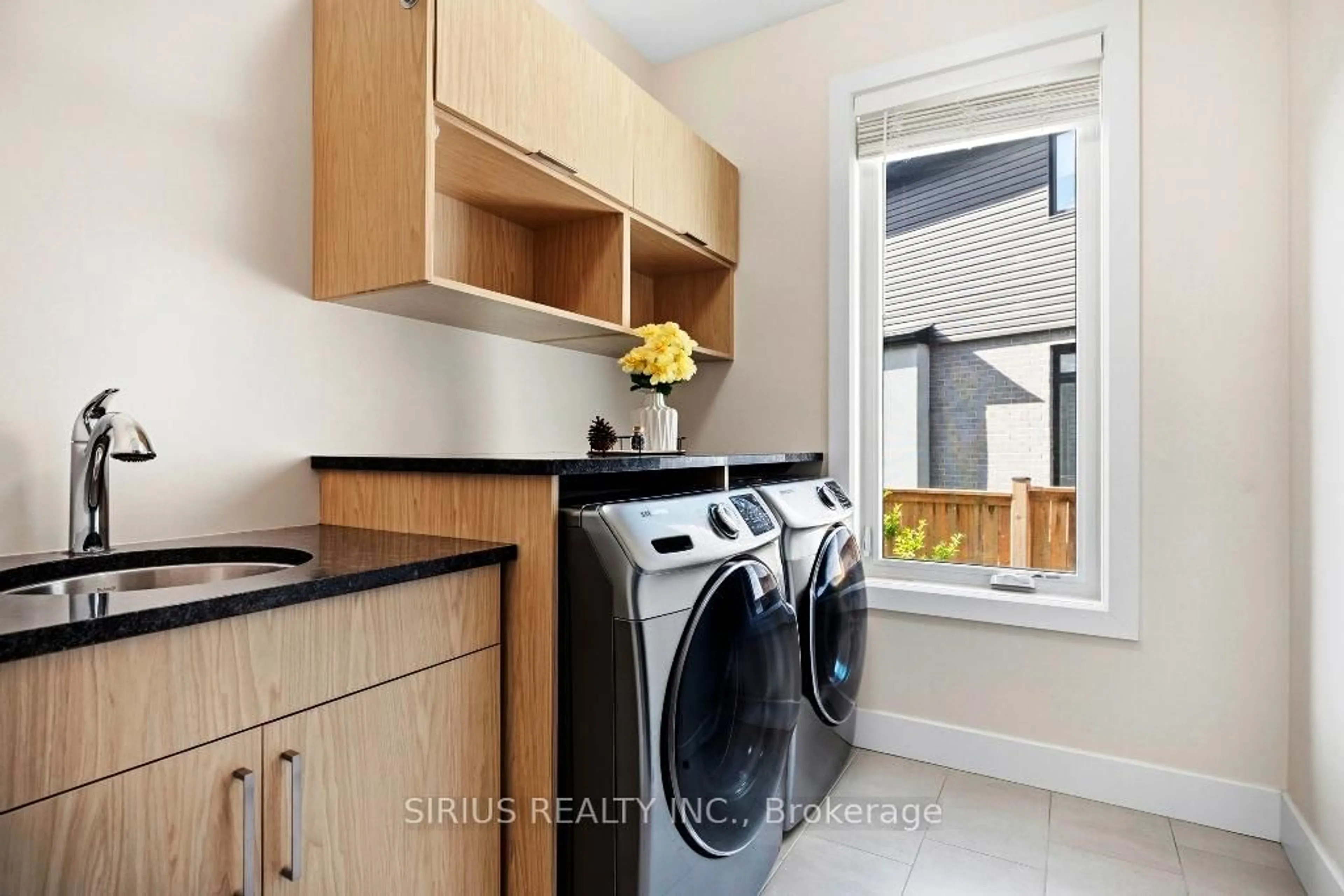 Laundry room for 1450 North Wenige Dr #5, London North Ontario N5X 0L6