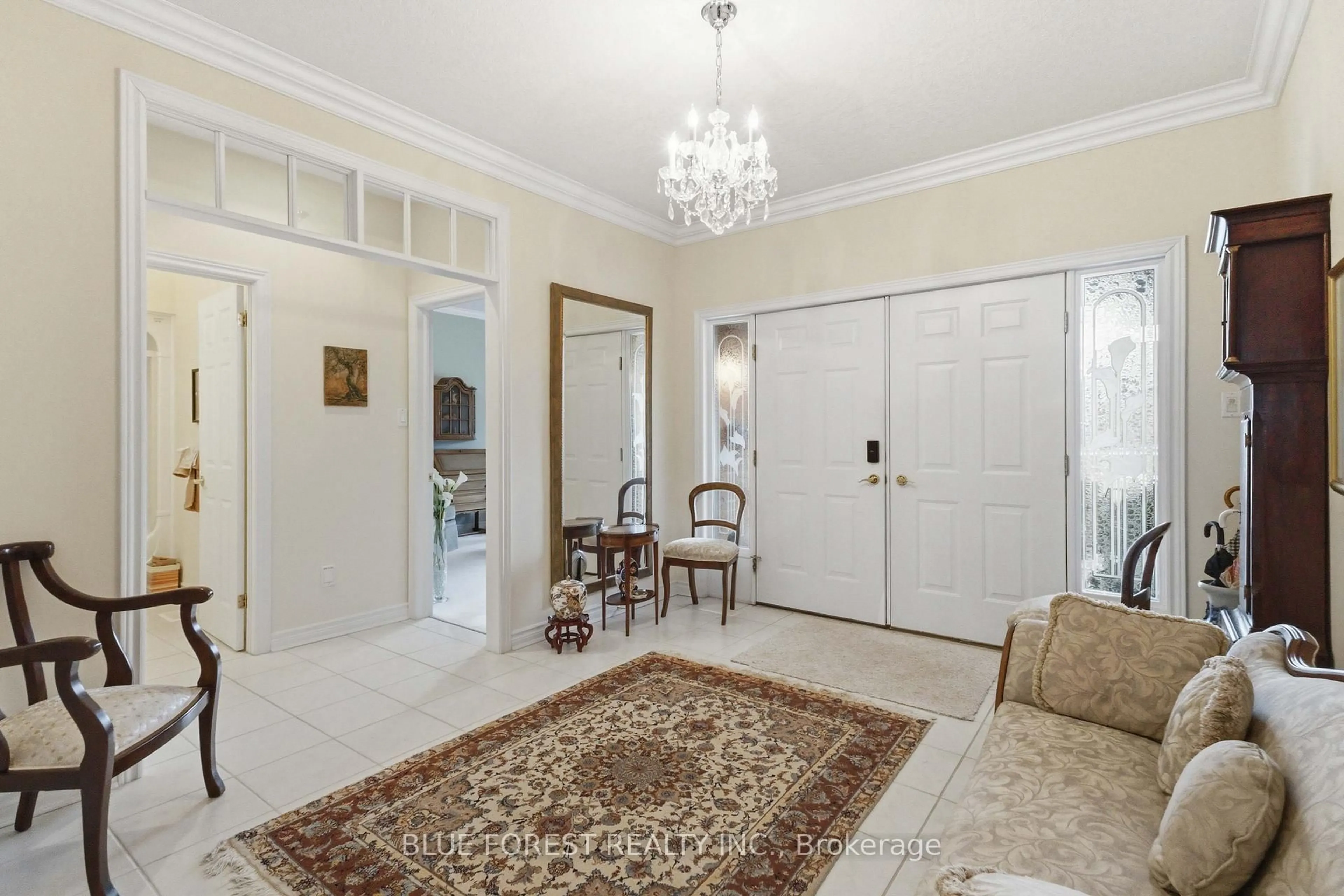 Indoor foyer for 50 Northumberland Rd #9, London North Ontario N6H 5J2