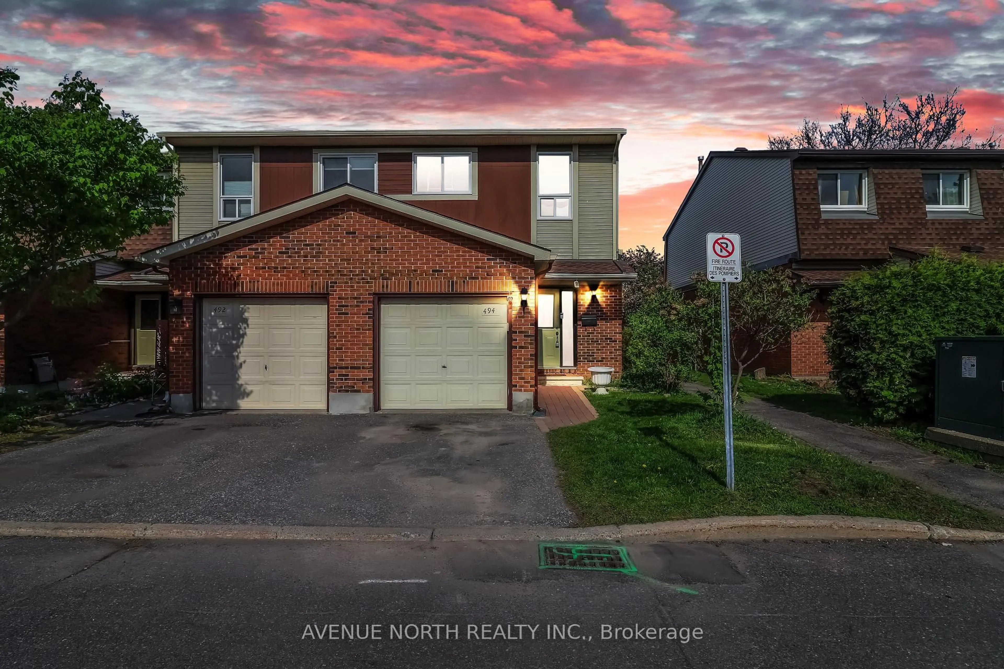 A pic from outside/outdoor area/front of a property/back of a property/a pic from drone, street for 494 SANDHAMN Private, Ottawa Ontario K1T 2Z6