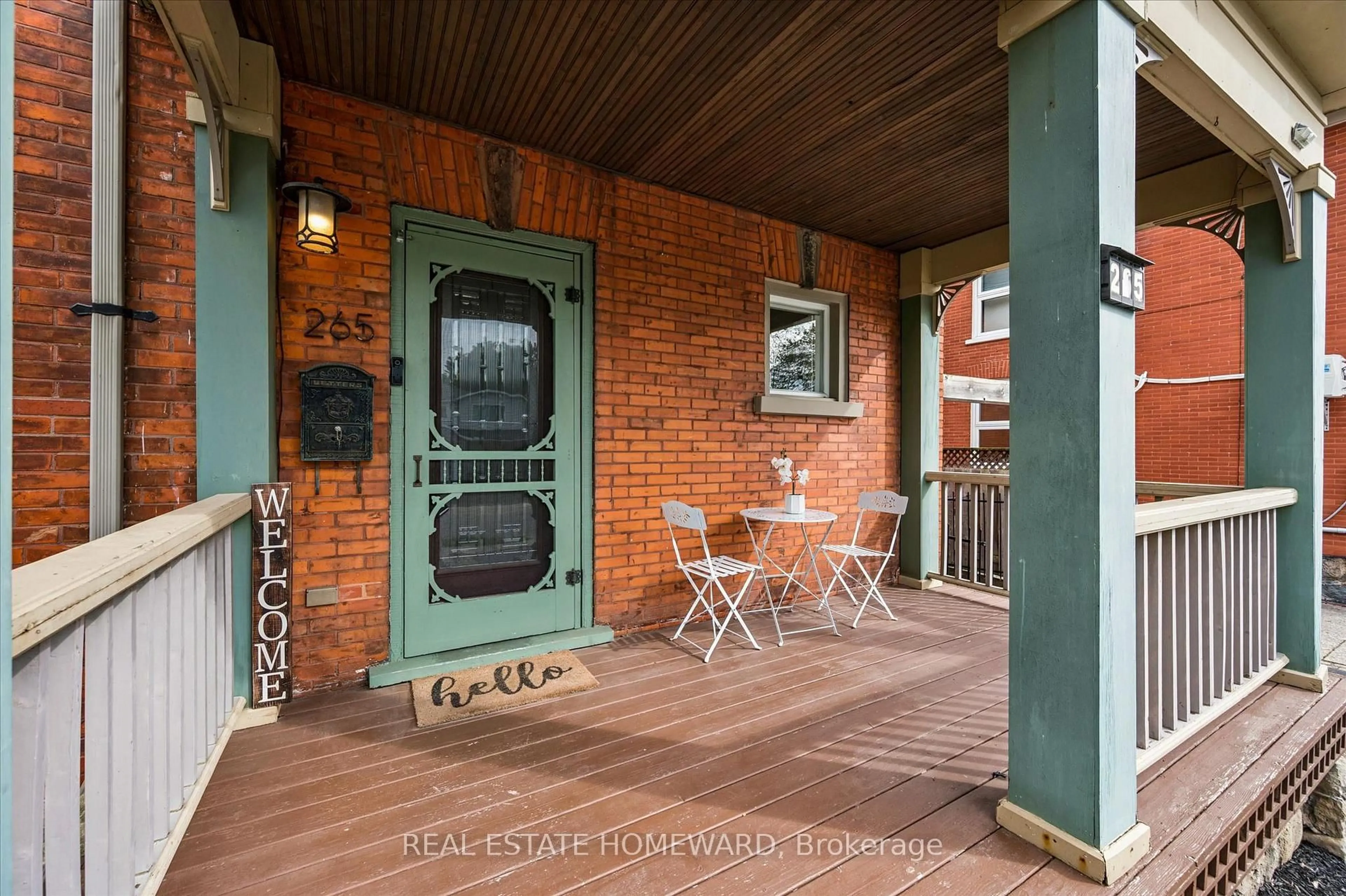 Patio, street for 265 Dolph St, Cambridge Ontario N3H 2A6