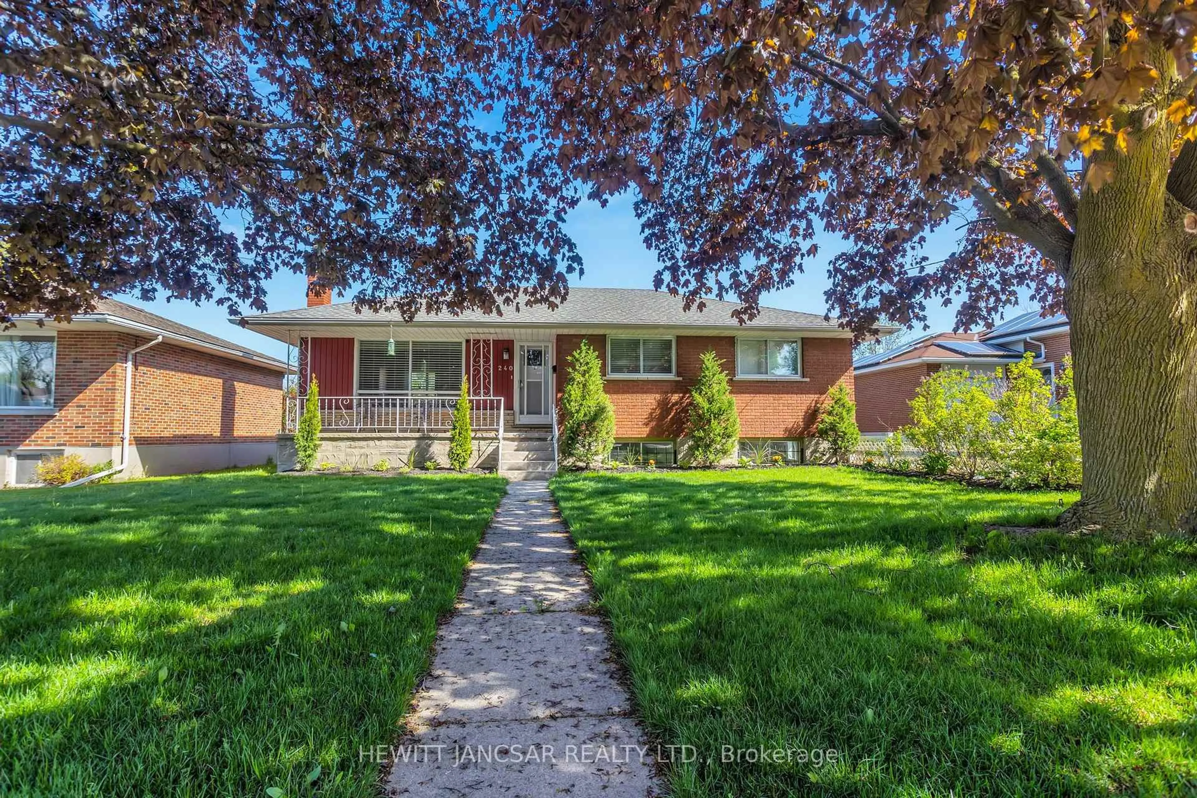 Home with brick exterior material, street for 240 Elliott St, Cambridge Ontario N1R 2K9