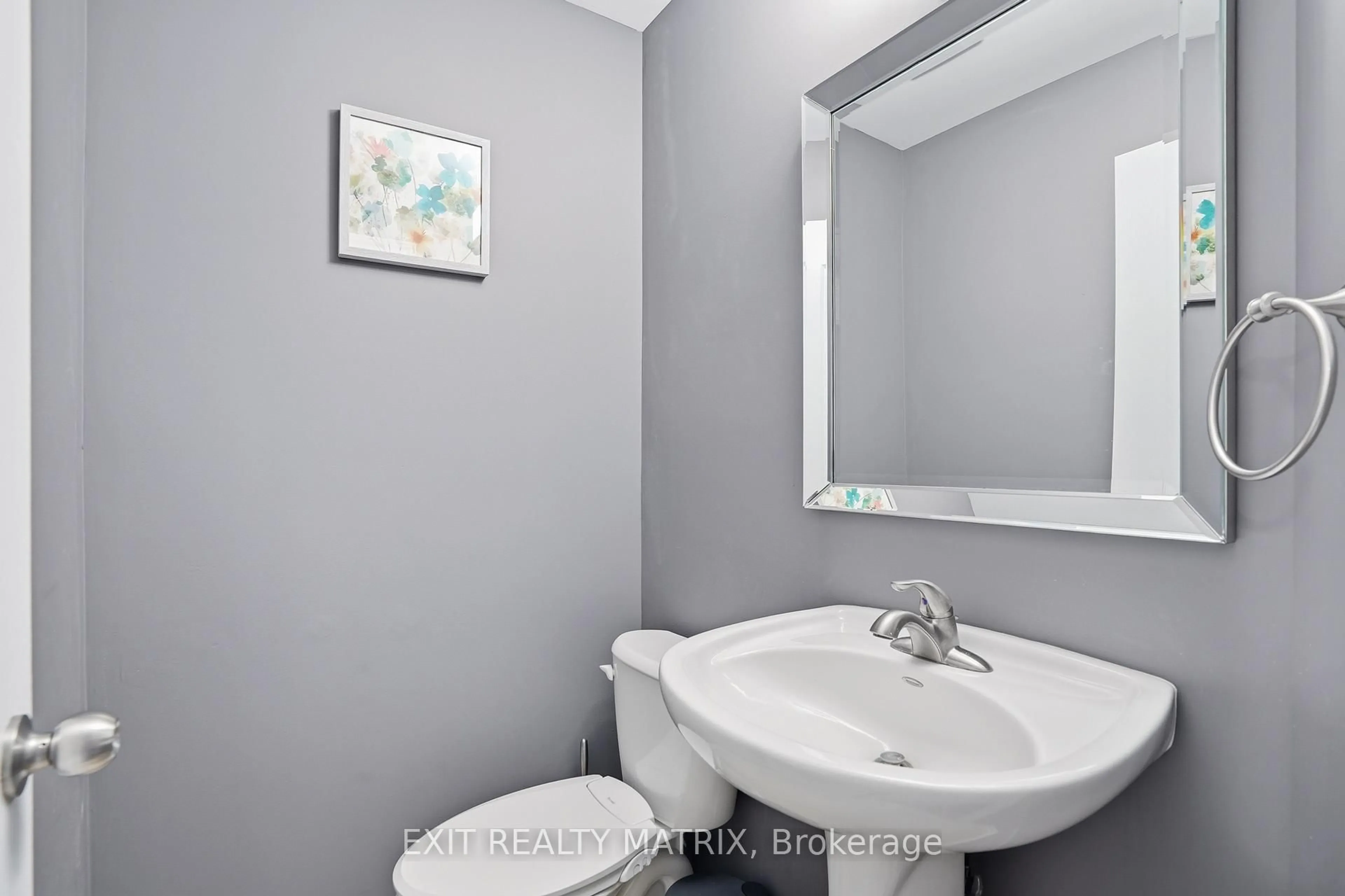 Standard bathroom, unknown for 111 Brunet St, The Nation Ontario K0A 2M0