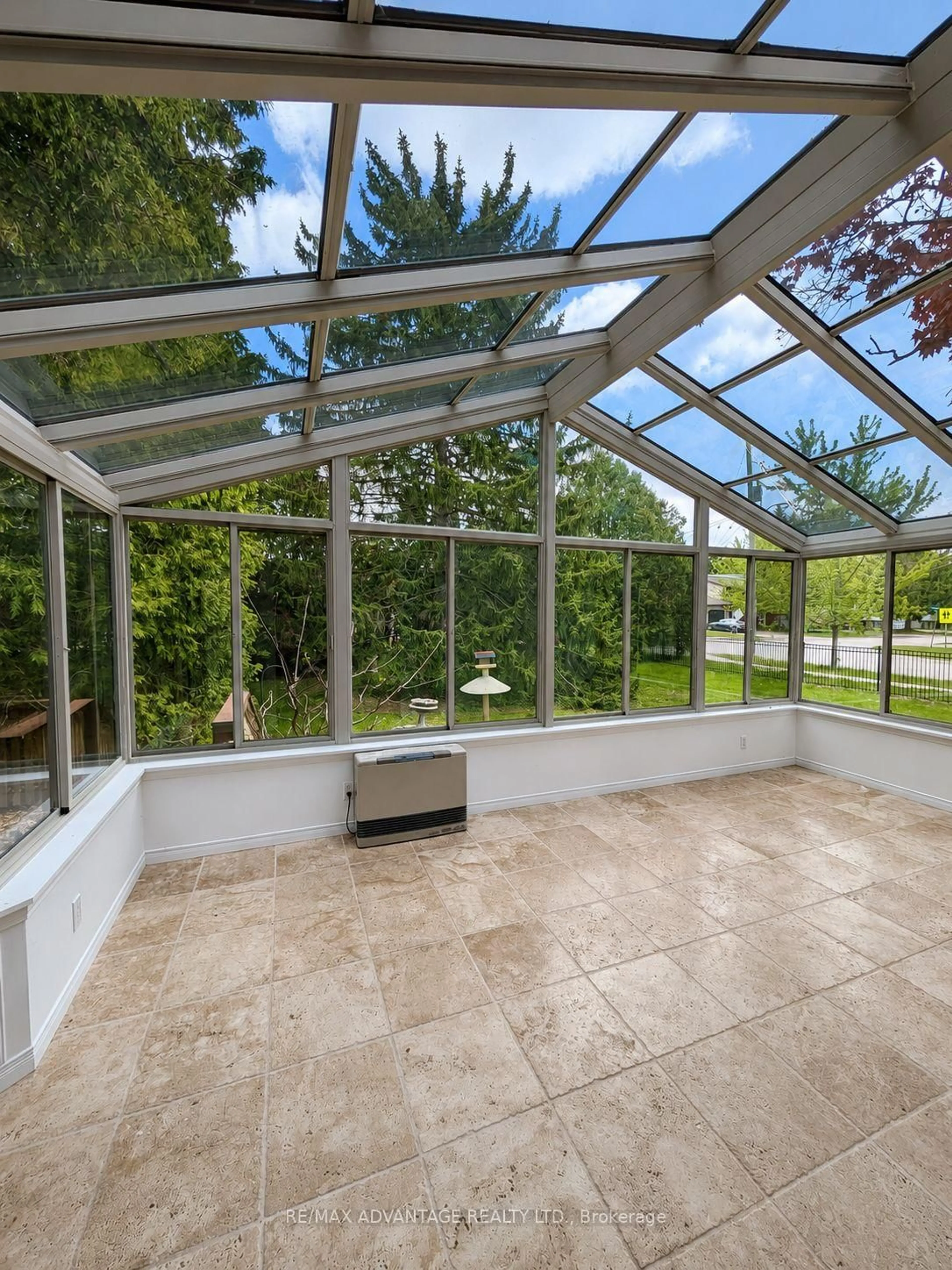 Patio, unknown for 439 Coombs Ave, London North Ontario N6G 1J6