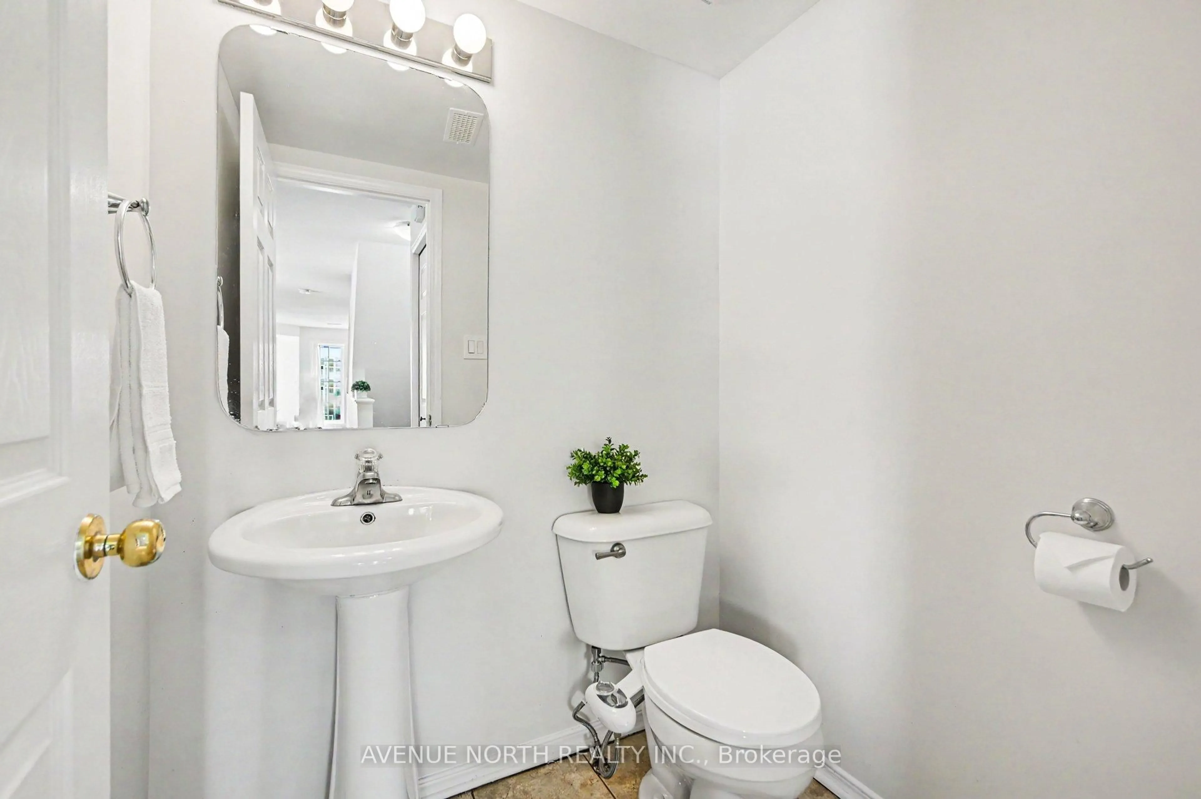 Standard bathroom, ceramic/tile floor for 130 Berrigan Dr #88, Ottawa Ontario K2J 0J3