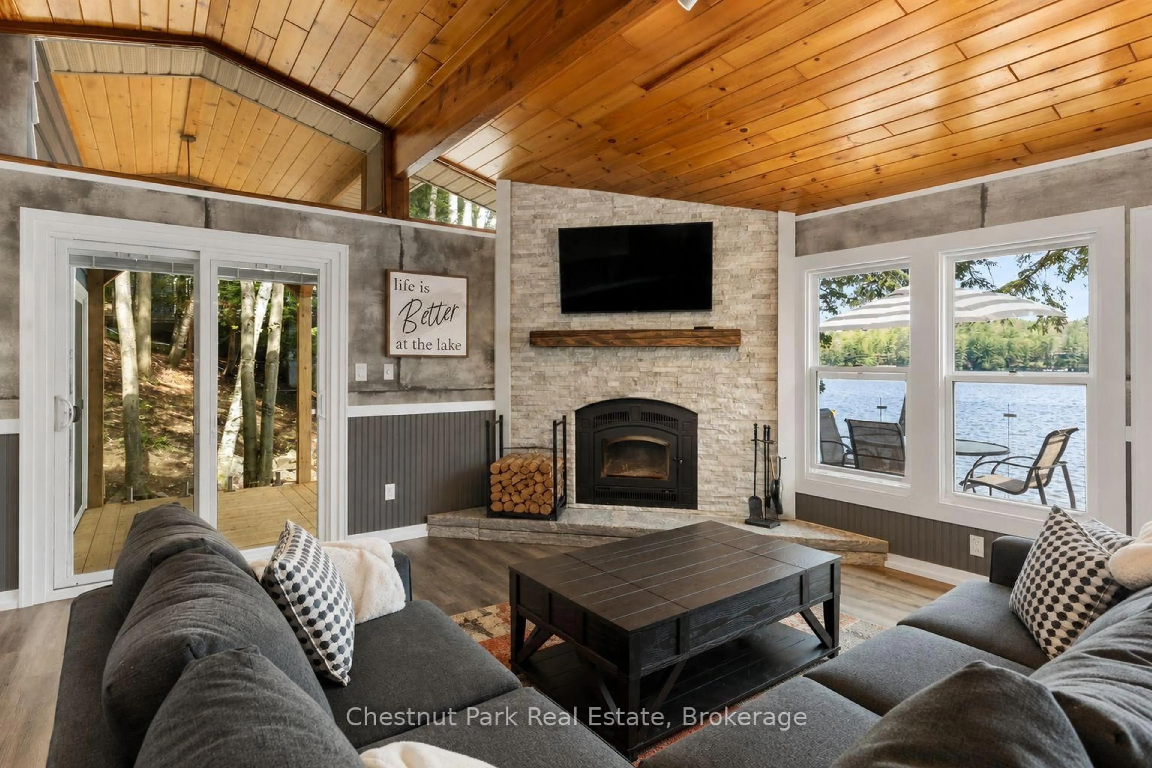 Living room with furniture, unknown for 76 Birch Island, Bracebridge Ontario P1L 1W8