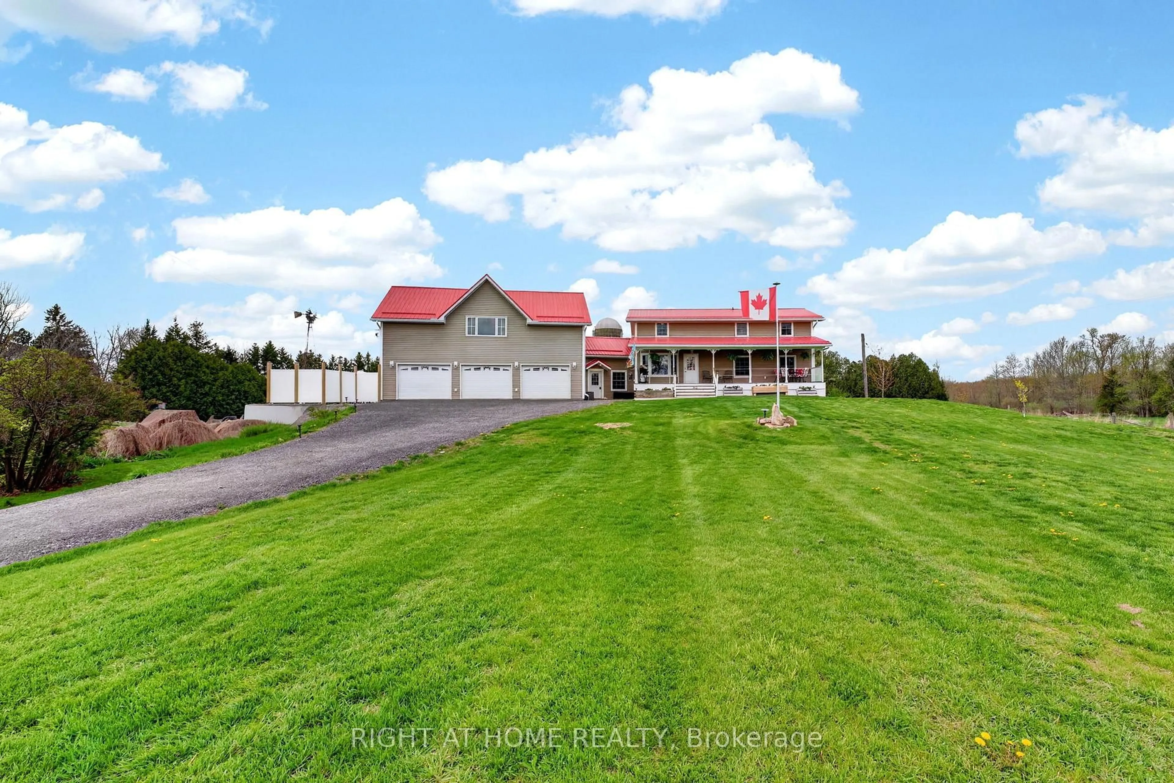 A pic from outside/outdoor area/front of a property/back of a property/a pic from drone, unknown for 362 Short Point Rd, Rideau Lakes Ontario K0E 1N0