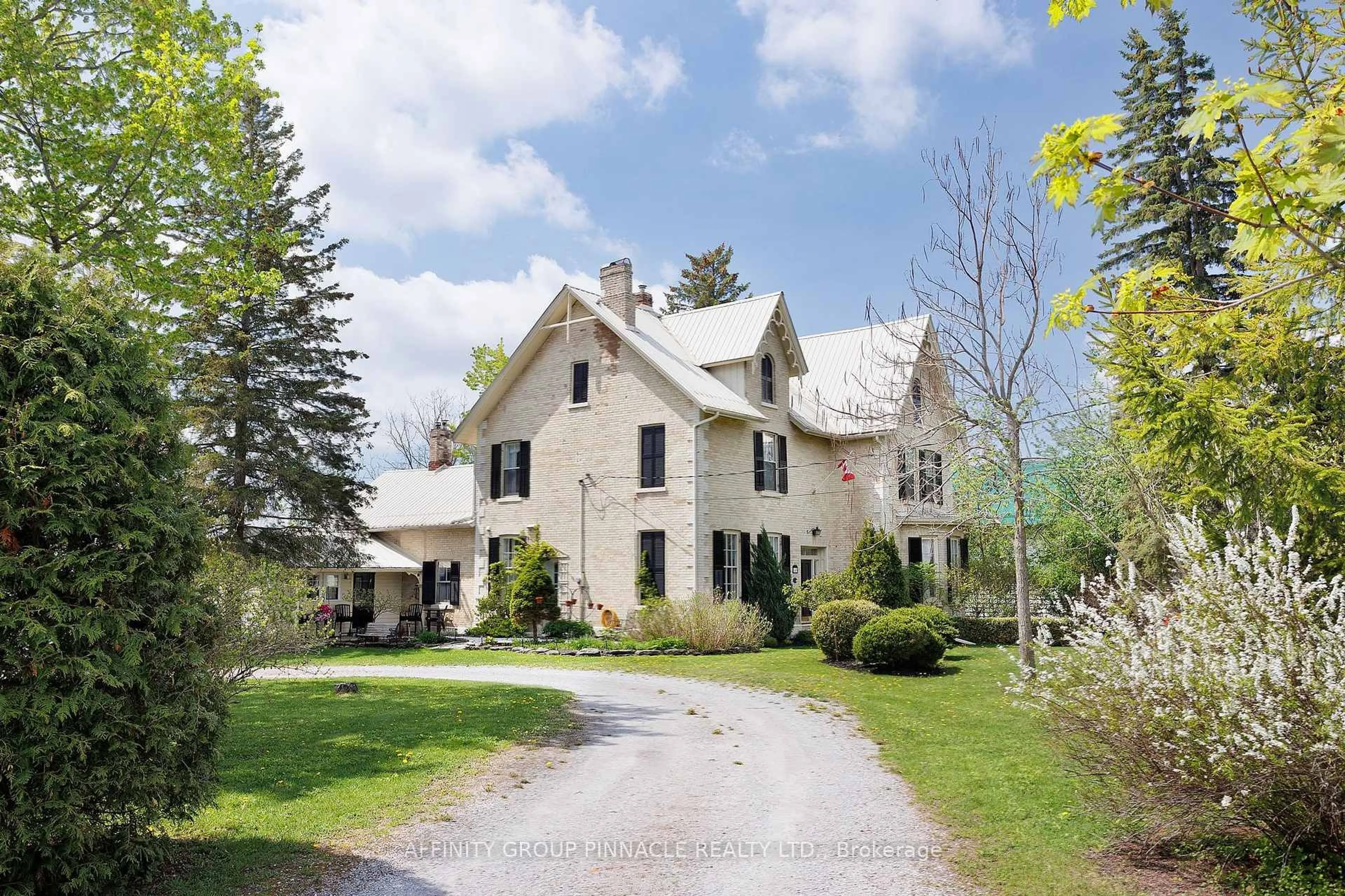 A pic from outside/outdoor area/front of a property/back of a property/a pic from drone, street for 145 King St, Kawartha Lakes Ontario K0M 2T0