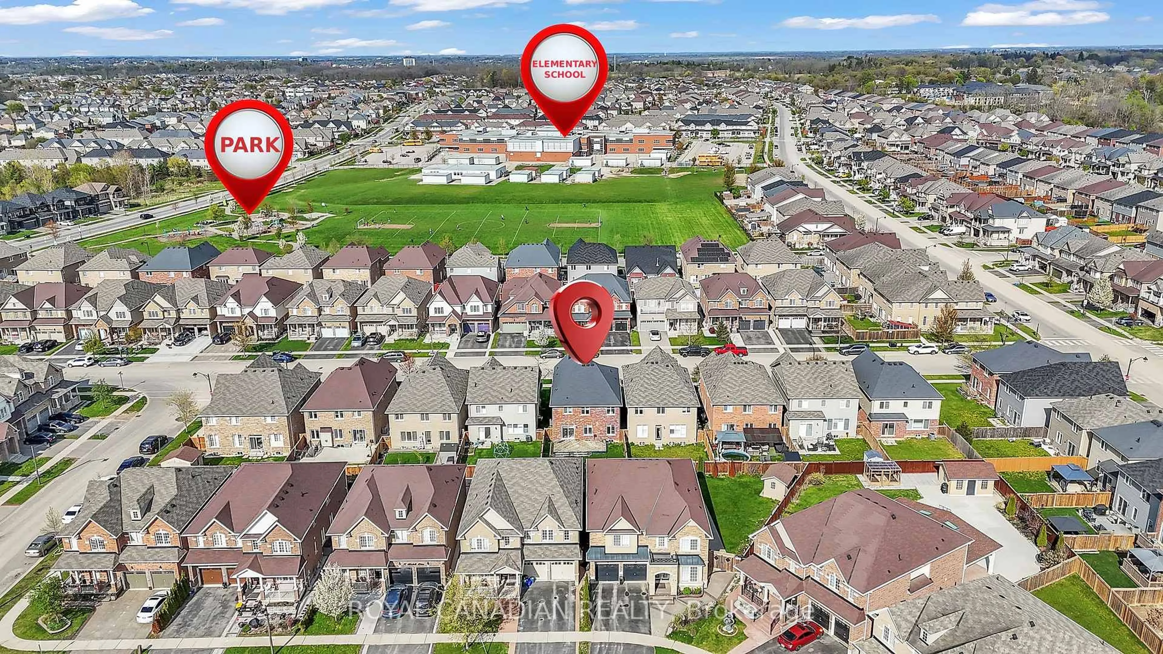 A pic from outside/outdoor area/front of a property/back of a property/a pic from drone, street for 28 Cheevers Rd, Brantford Ontario N3T 0K4