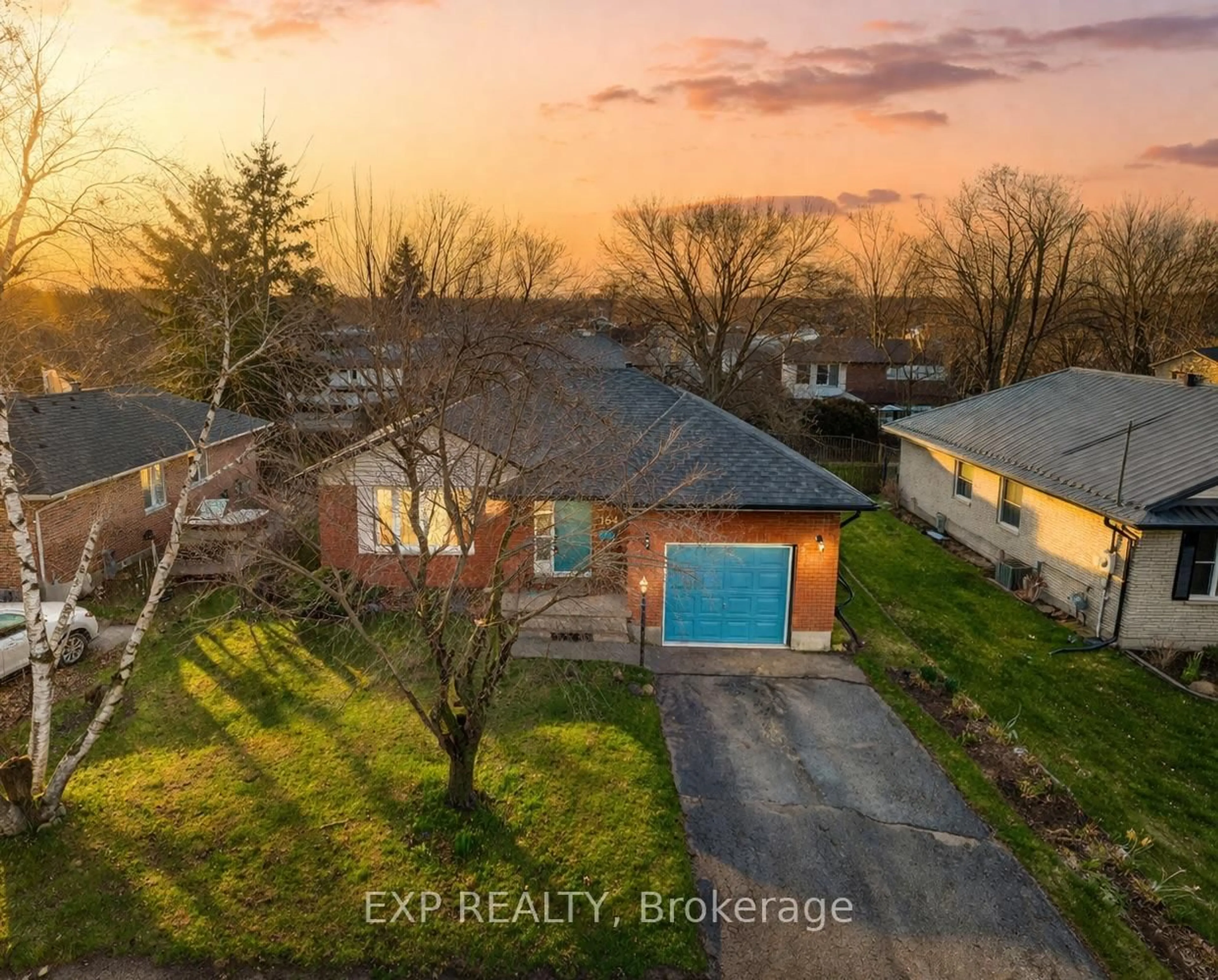 A pic from outside/outdoor area/front of a property/back of a property/a pic from drone, unknown for 164 Colborne St, Kawartha Lakes Ontario K9V 5Z8