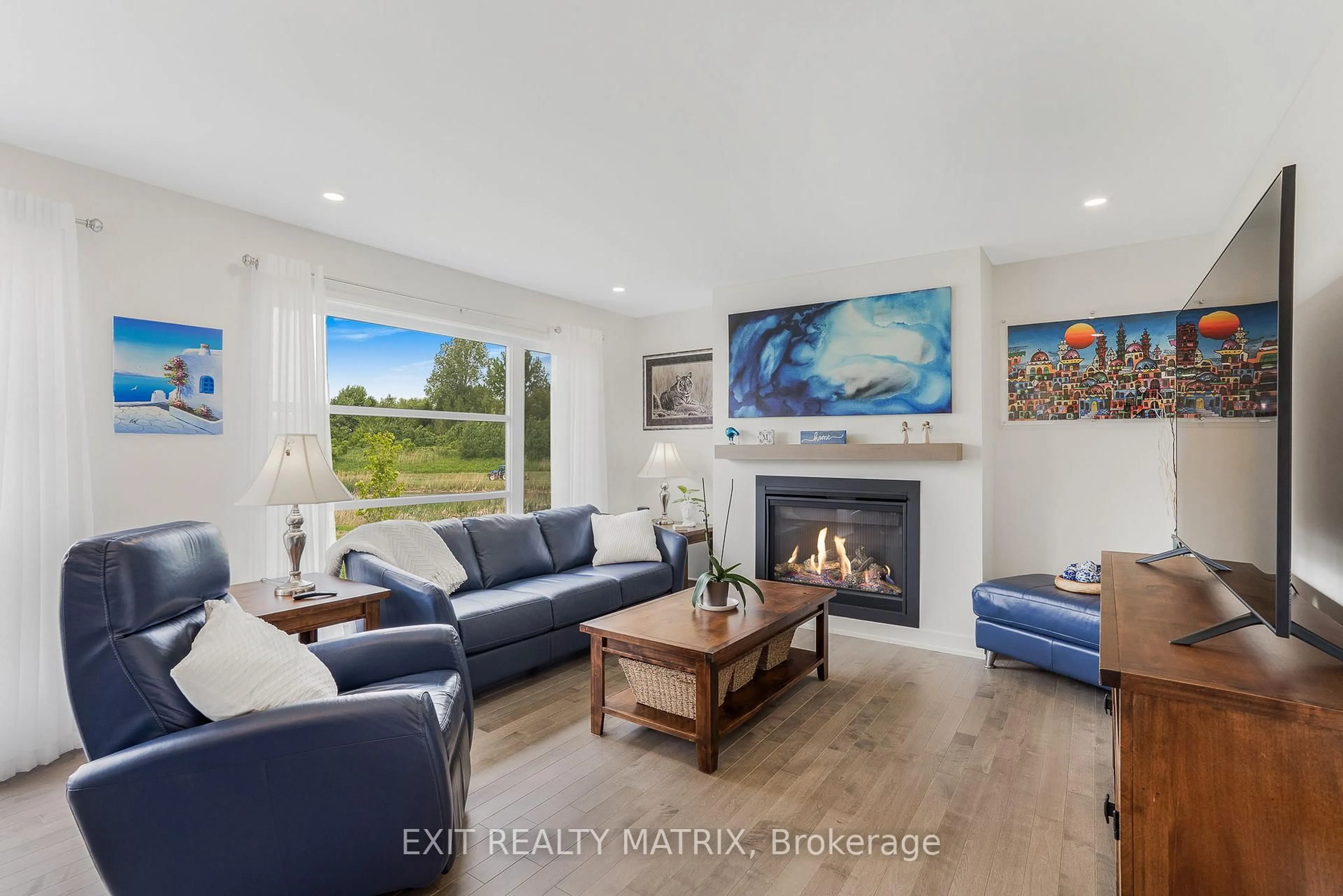 Living room with furniture, unknown for 521 Barrage St, Casselman Ontario K0A 1M0