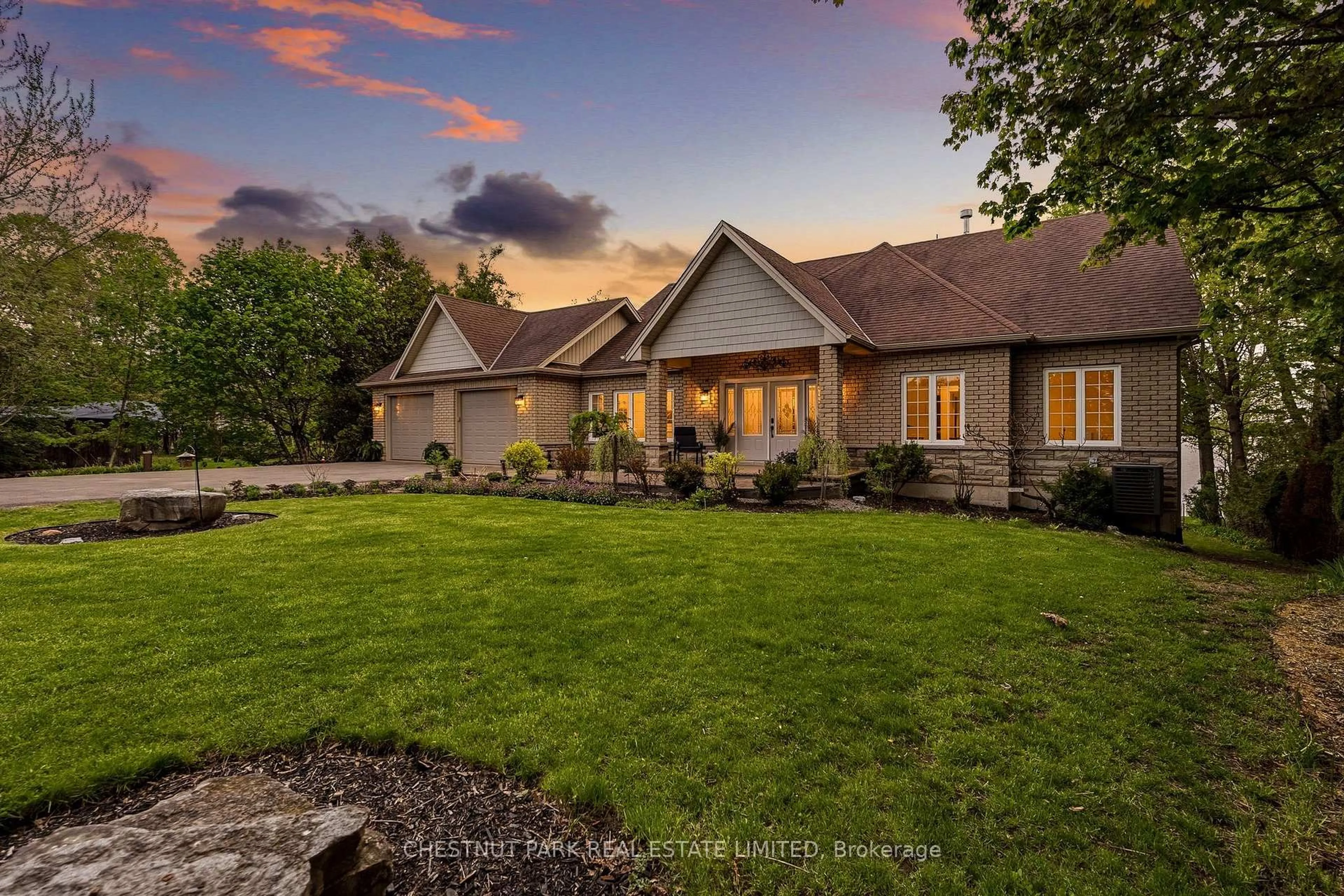 A pic from outside/outdoor area/front of a property/back of a property/a pic from drone, unknown for 89 Gilson St, Kawartha Lakes Ontario K0M 2C0