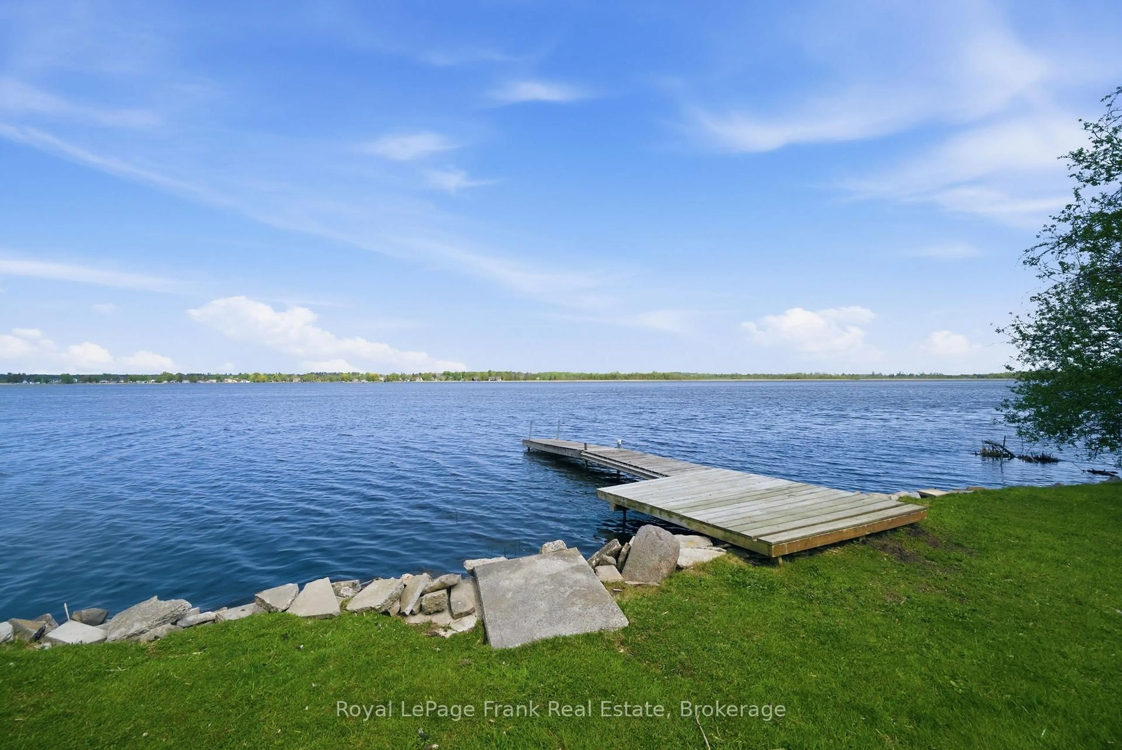 Patio, water/lake/river/ocean view for 54 Butternut Dr, Kawartha Lakes Ontario K9V 4R1