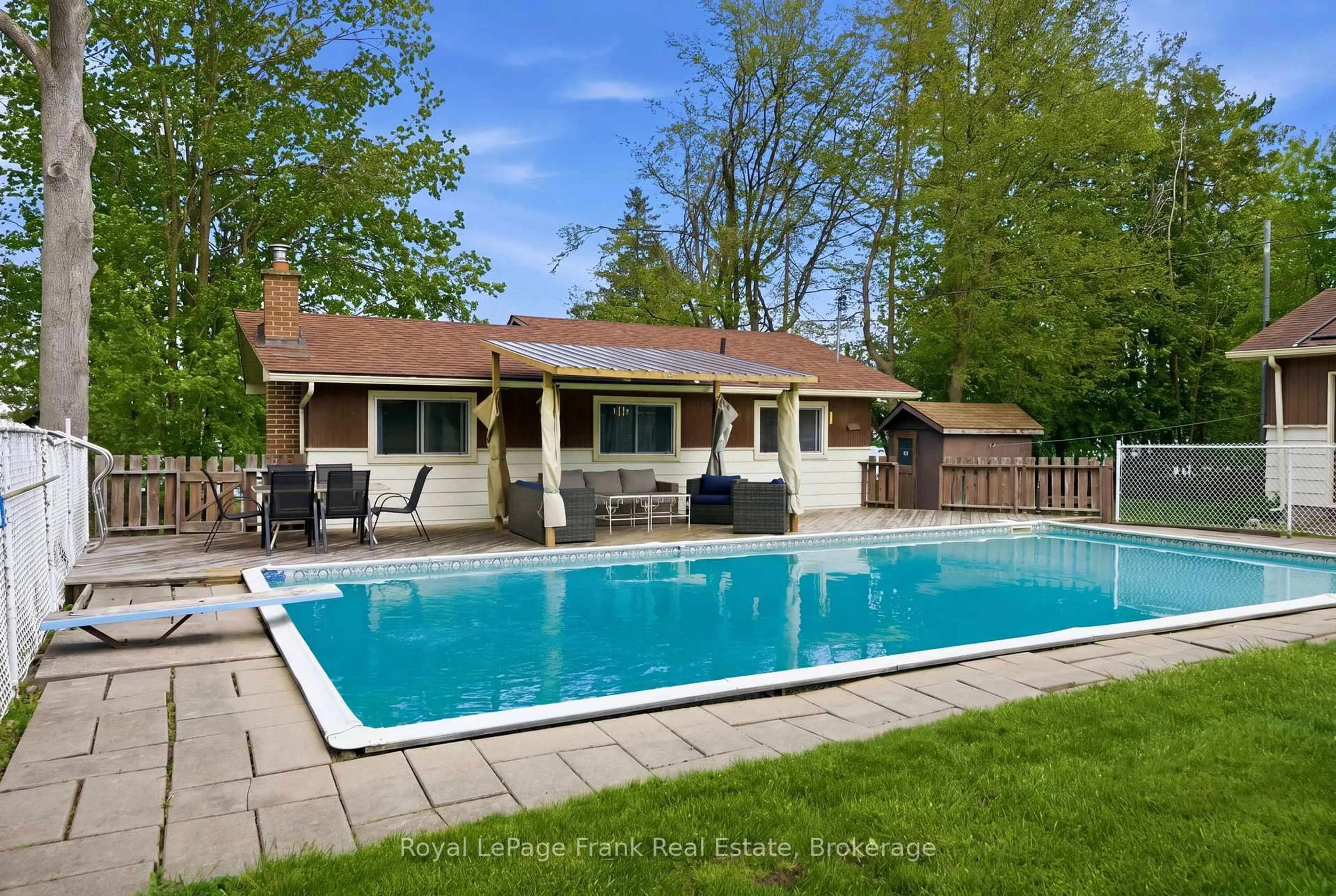 Pool for 54 Butternut Dr, Kawartha Lakes Ontario K9V 4R1