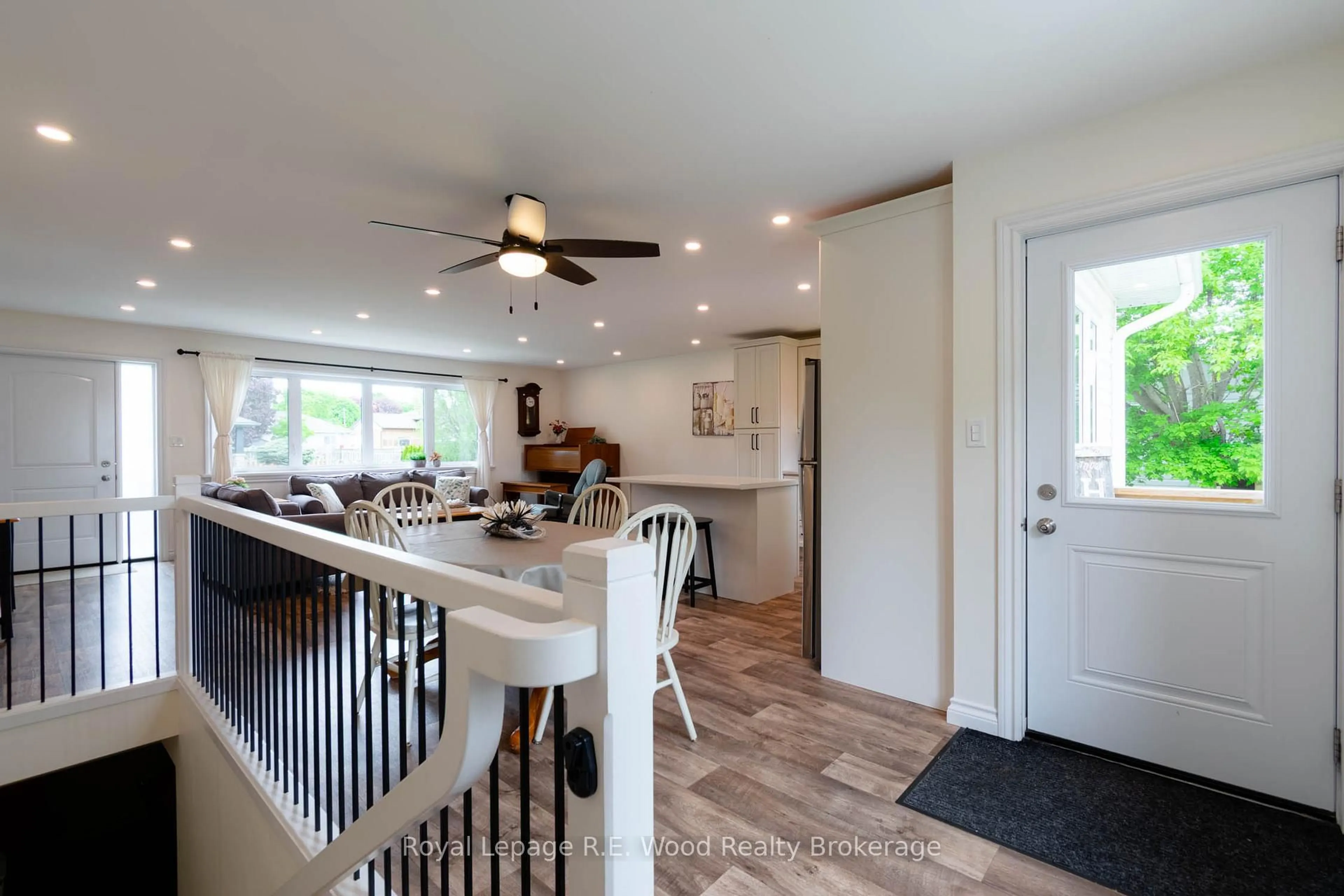 Open concept kitchen, unknown for 38 Victoria St, Norwich Ontario N0J 1P0