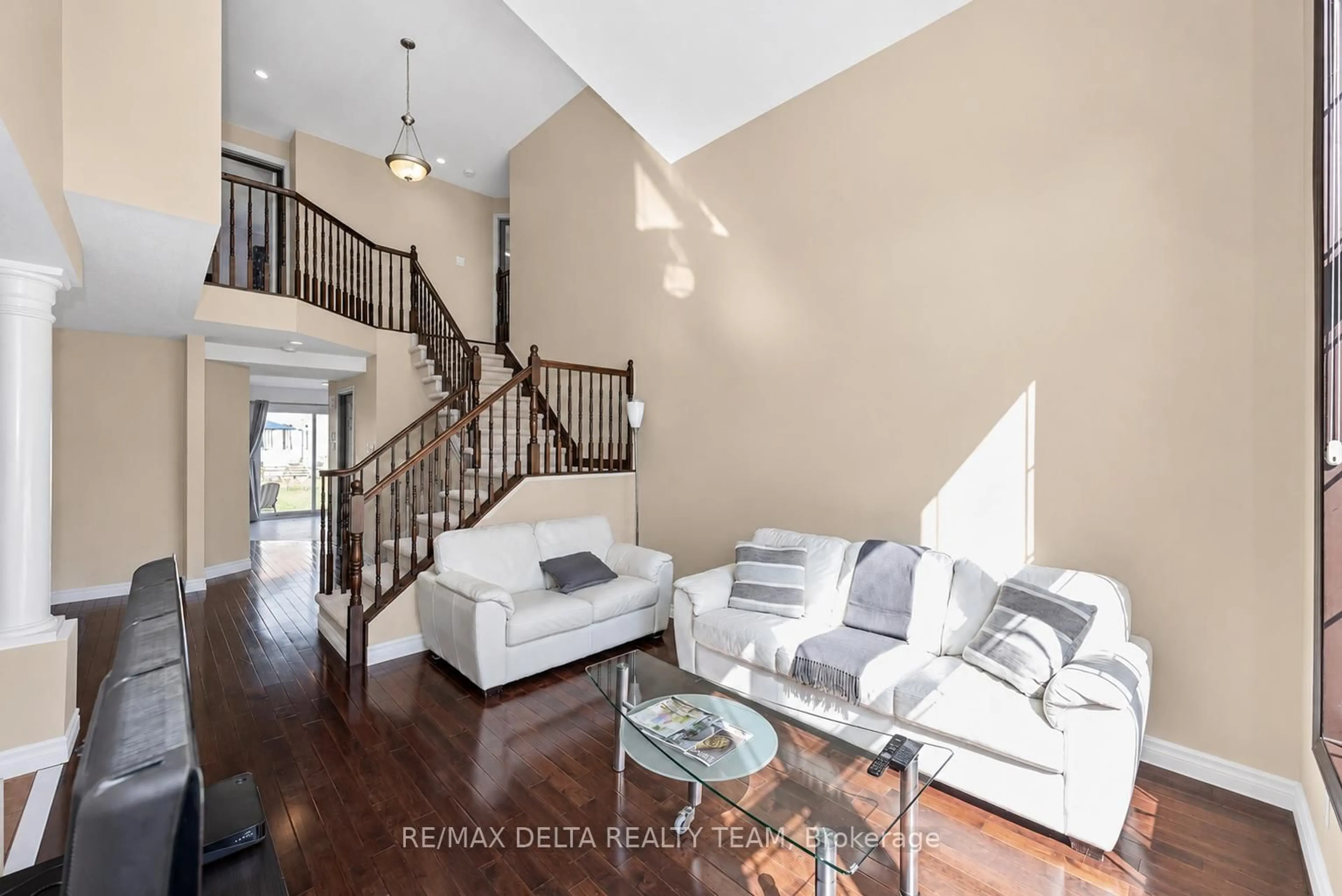 Living room with furniture, unknown for 310 Sarabella St, Ottawa Ontario K4A 0A3