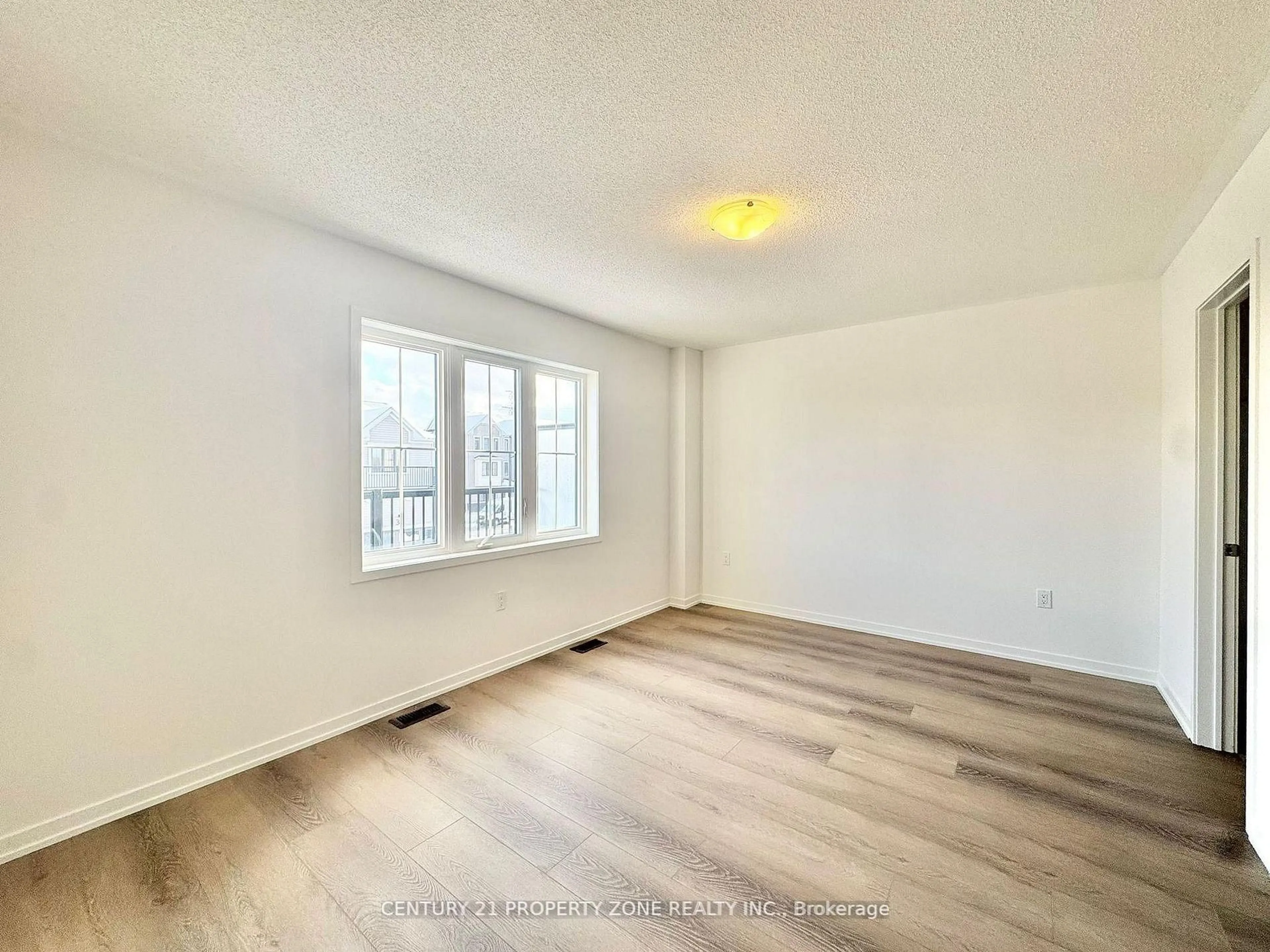 A pic of a room for 49 Kingbird Common, Cambridge Ontario N1R 5S2