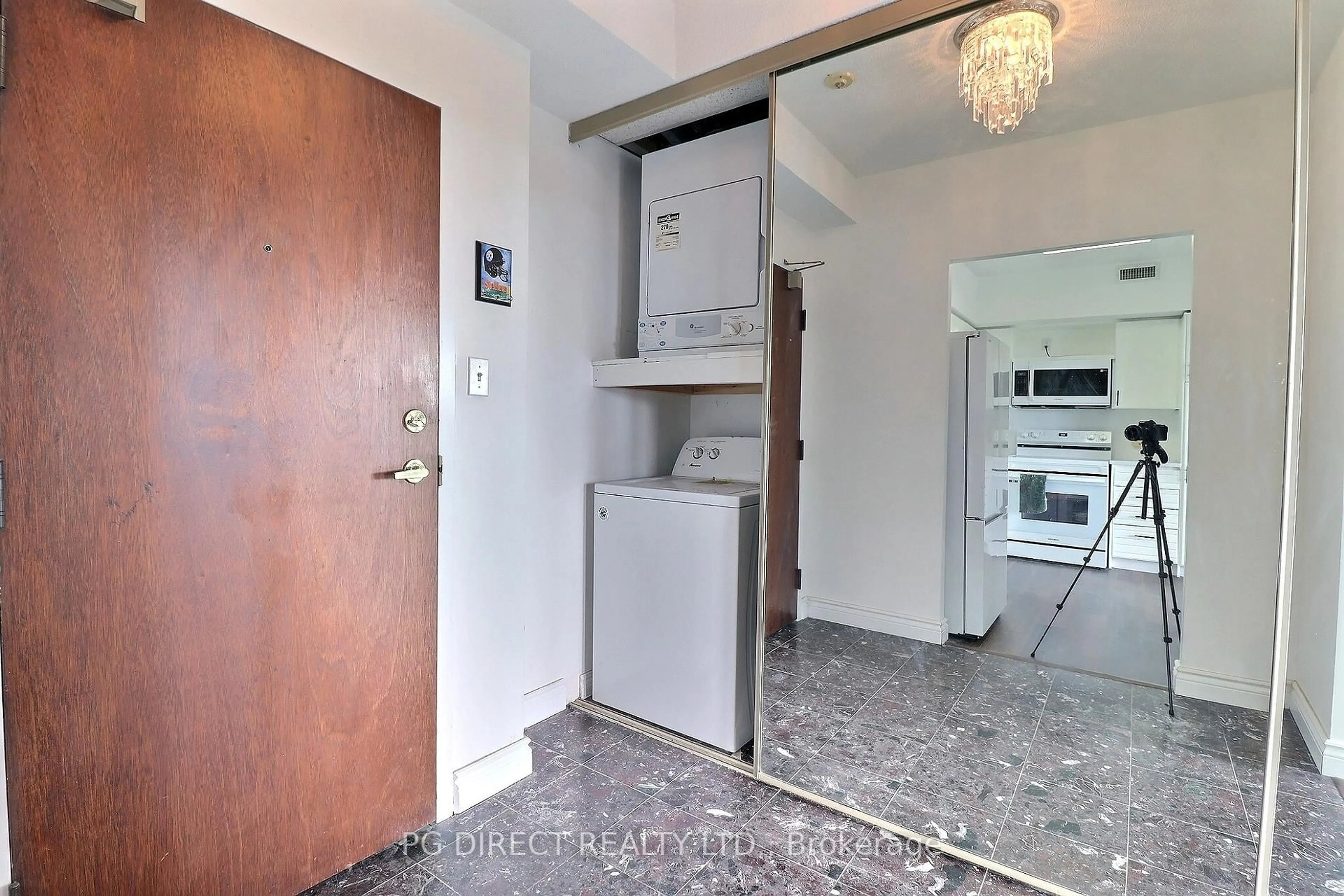 Unknown for 744 Wonderland Rd #704, London South Ontario N6K 4K3