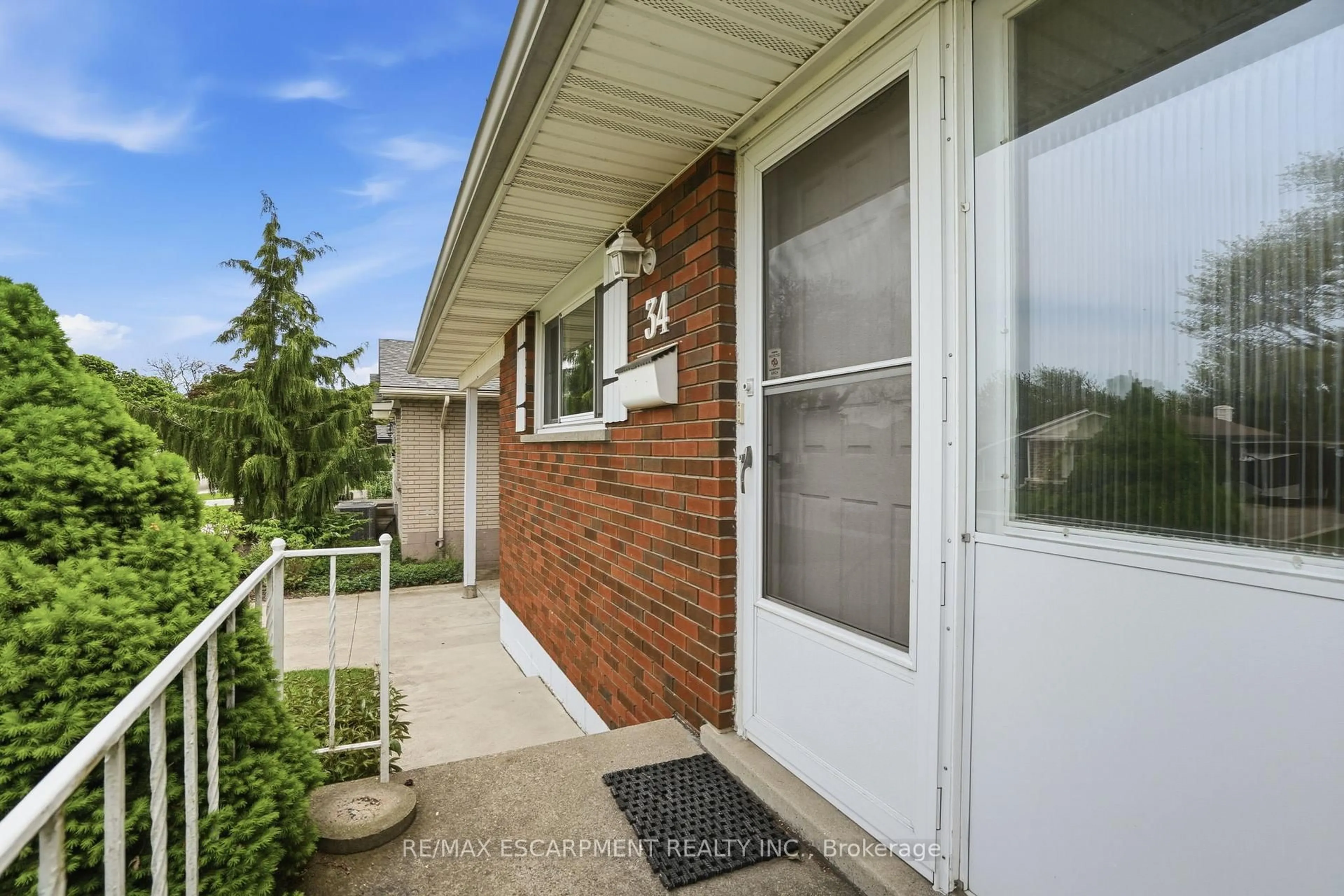 Unknown for 34 Beaconsfield Dr, Hamilton Ontario L8T 2W9