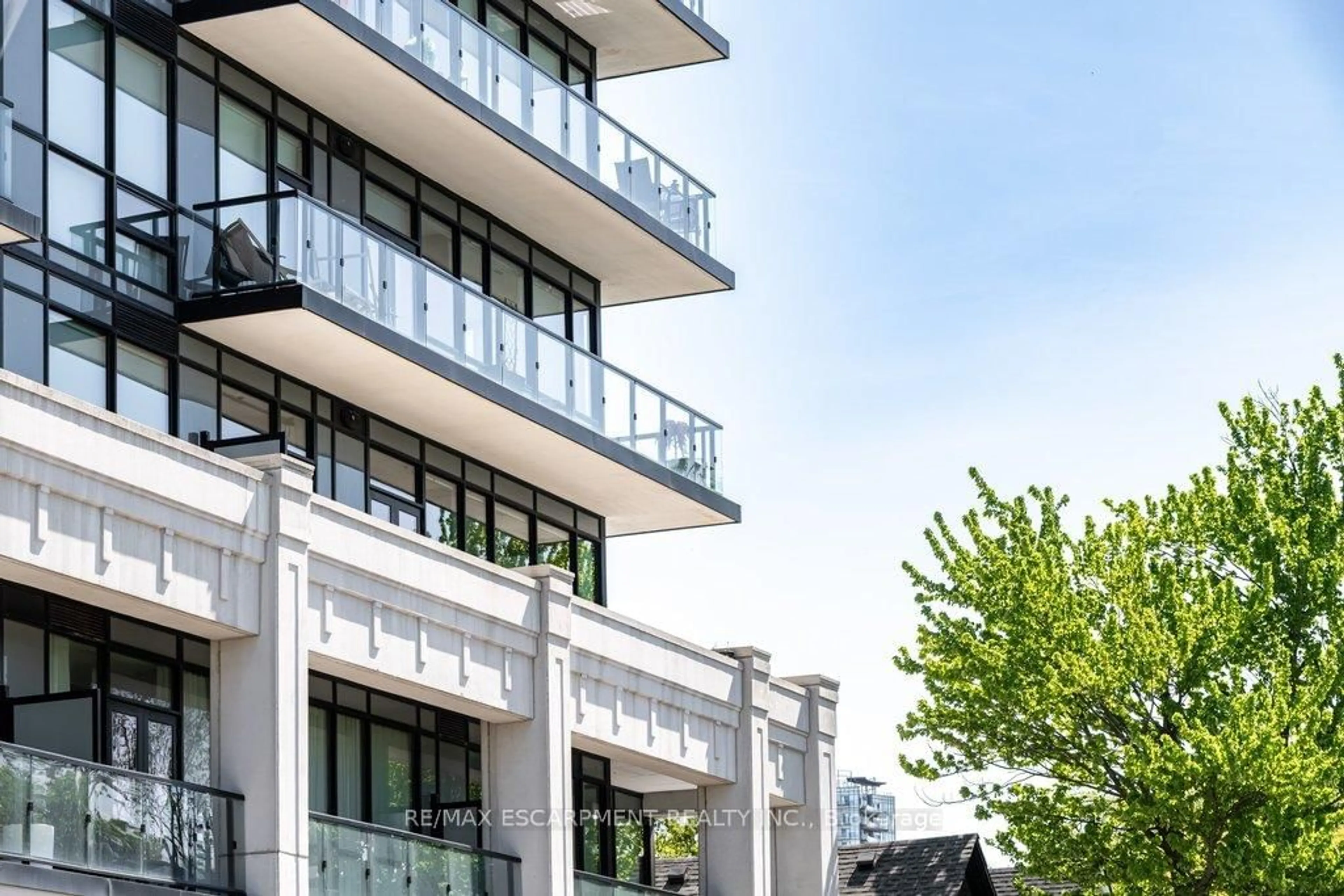 Unknown for 101 Locke St #203, Hamilton Ontario L8P 4A6