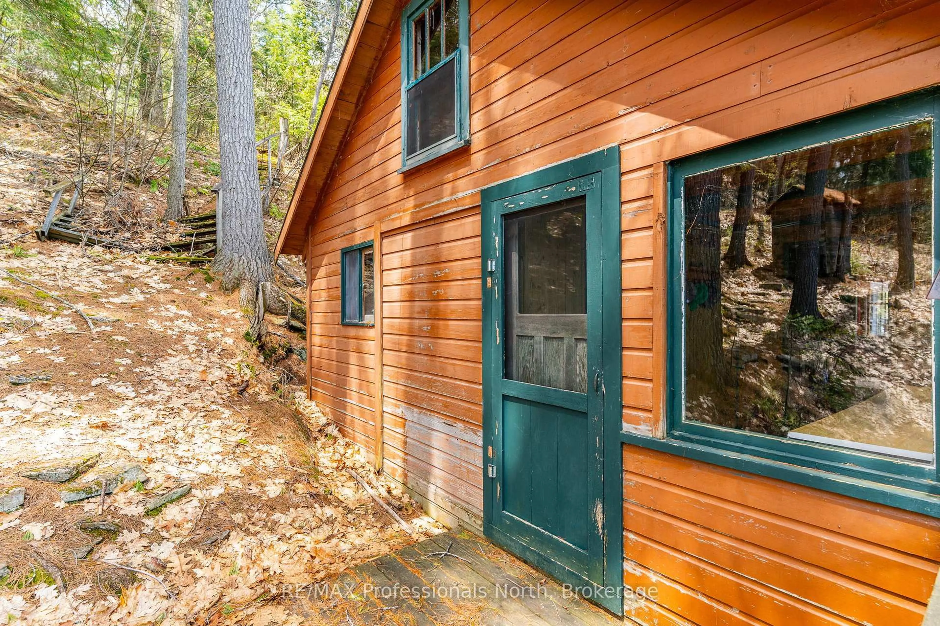 Unknown for 10145 Little Hawk West Sho, Algonquin Highlands Ontario K0M 1S0