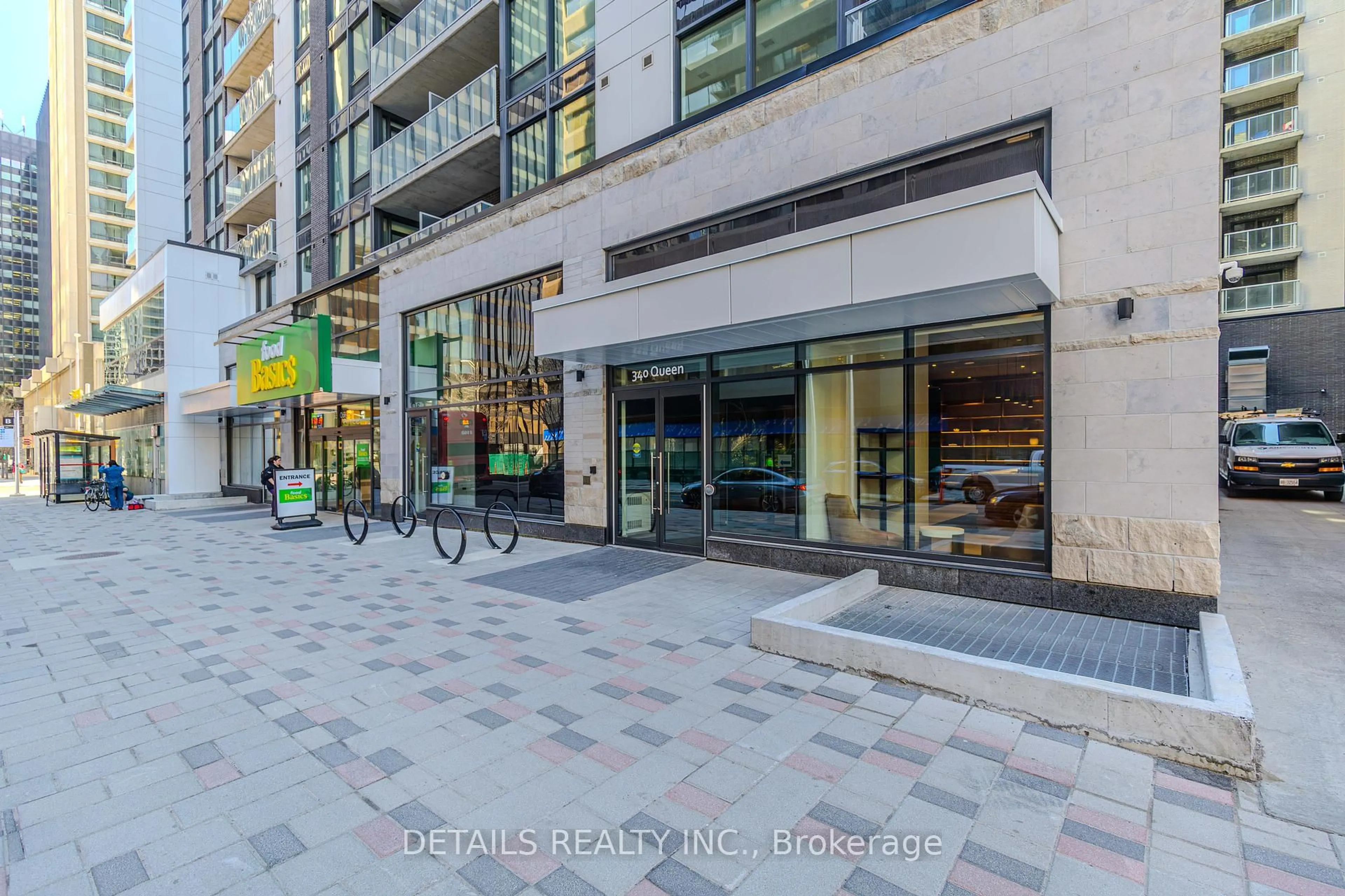 Unknown for 340 Queen St #1008, Ottawa Ontario K1R 0G1