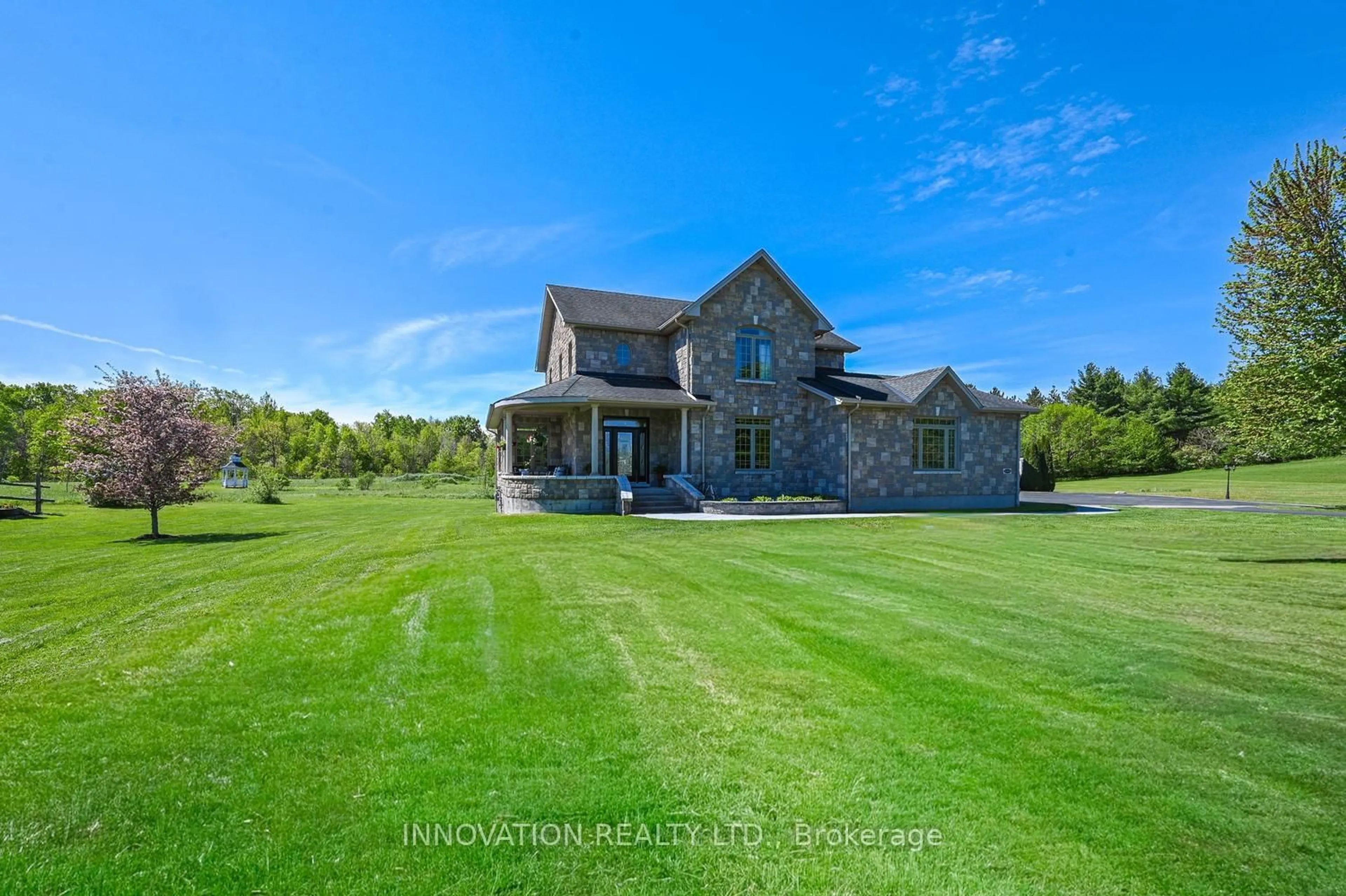 A pic from outside/outdoor area/front of a property/back of a property/a pic from drone, unknown for 61 Balmoral St, North Grenville Ontario K0G 1J0