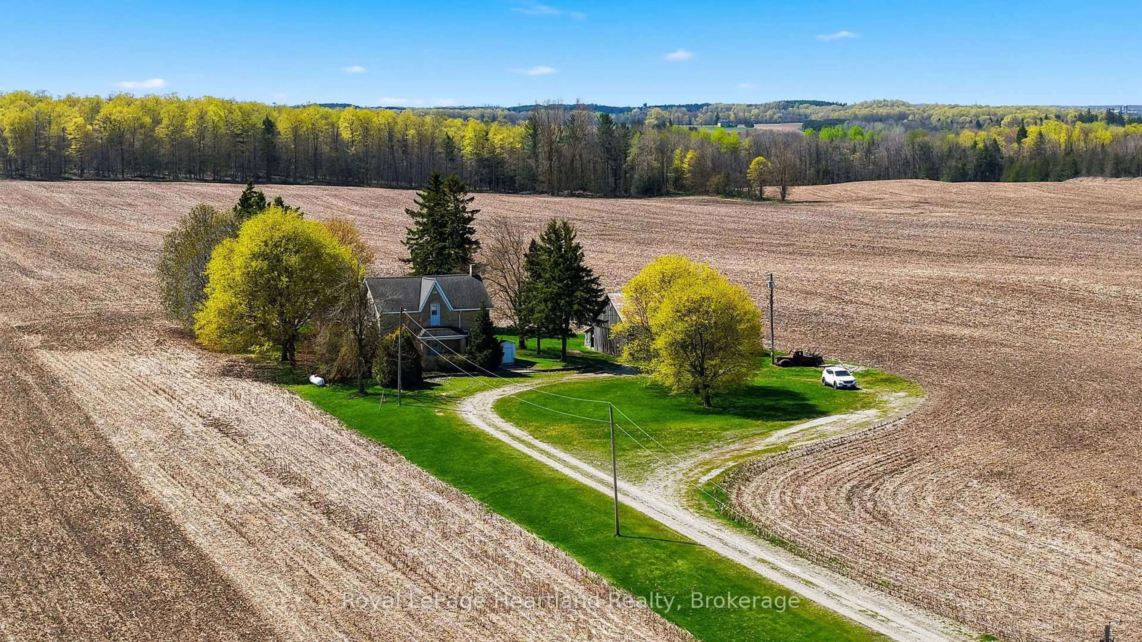A pic from outside/outdoor area/front of a property/back of a property/a pic from drone, unknown for 46341 Fordwich Line, Howick Ontario N0G 1M0