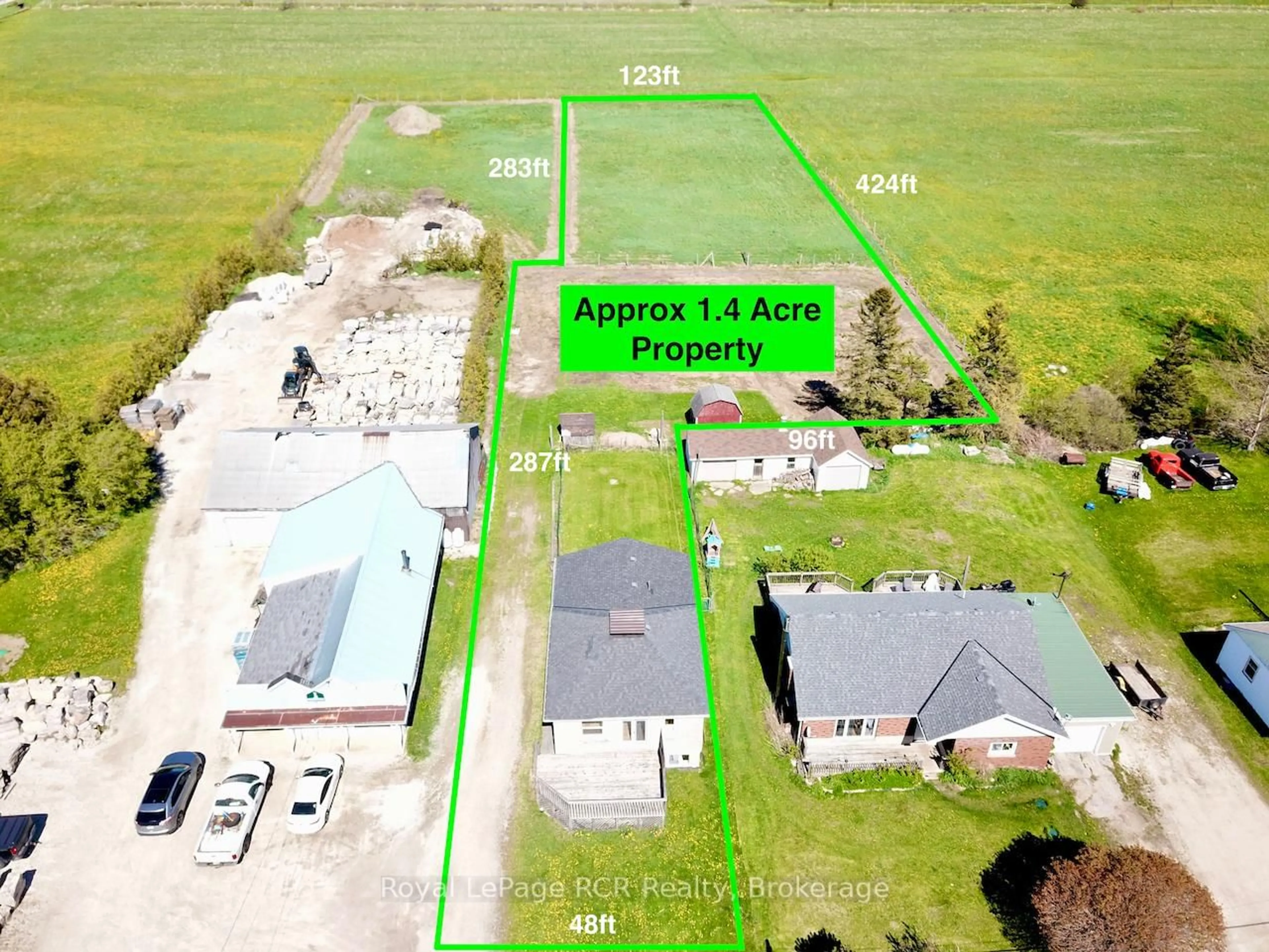 A pic from outside/outdoor area/front of a property/back of a property/a pic from drone, unknown for 2854 6 Highway, Northern Bruce Peninsula Ontario N0H 1W0