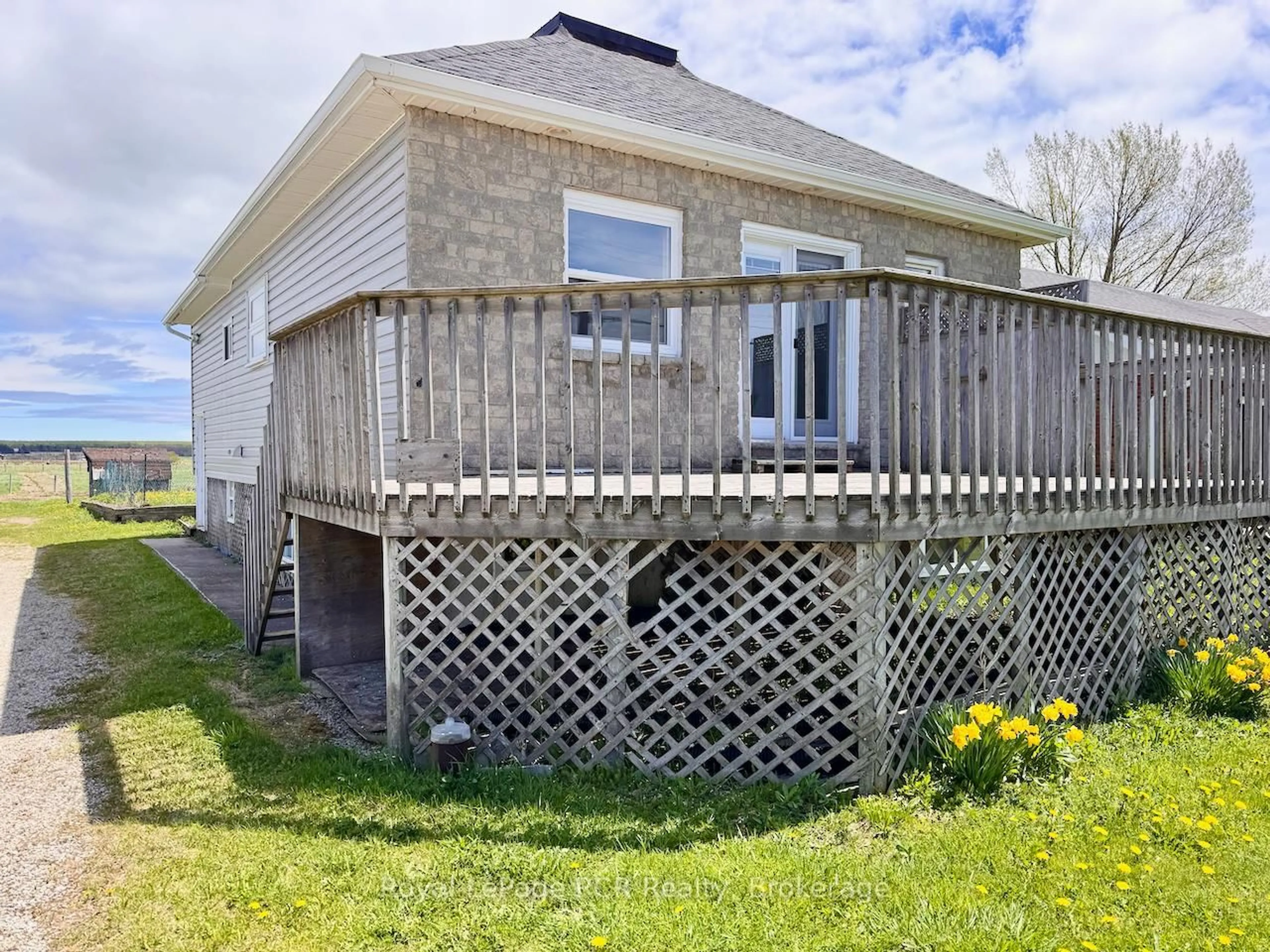 Unknown for 2854 6 Highway, Northern Bruce Peninsula Ontario N0H 1W0