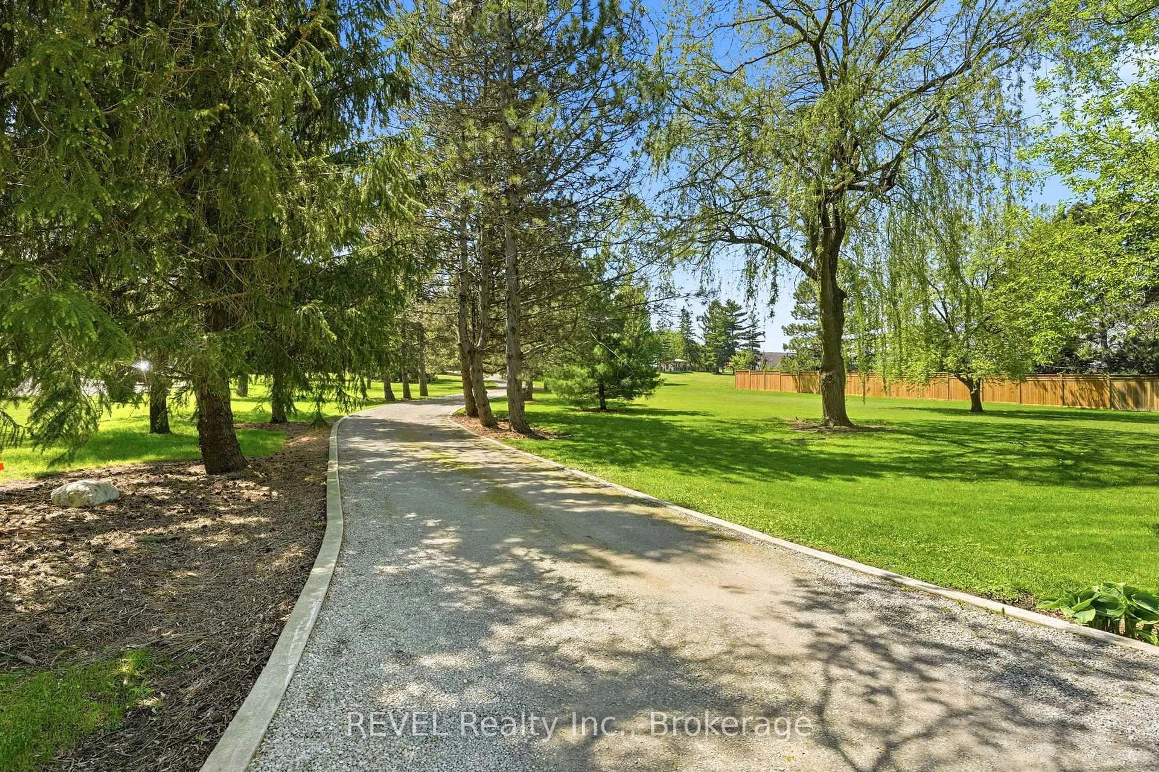 A pic from outside/outdoor area/front of a property/back of a property/a pic from drone, forest/trees view for 200 Hurricane Rd, Pelham Ontario L3E 0V8