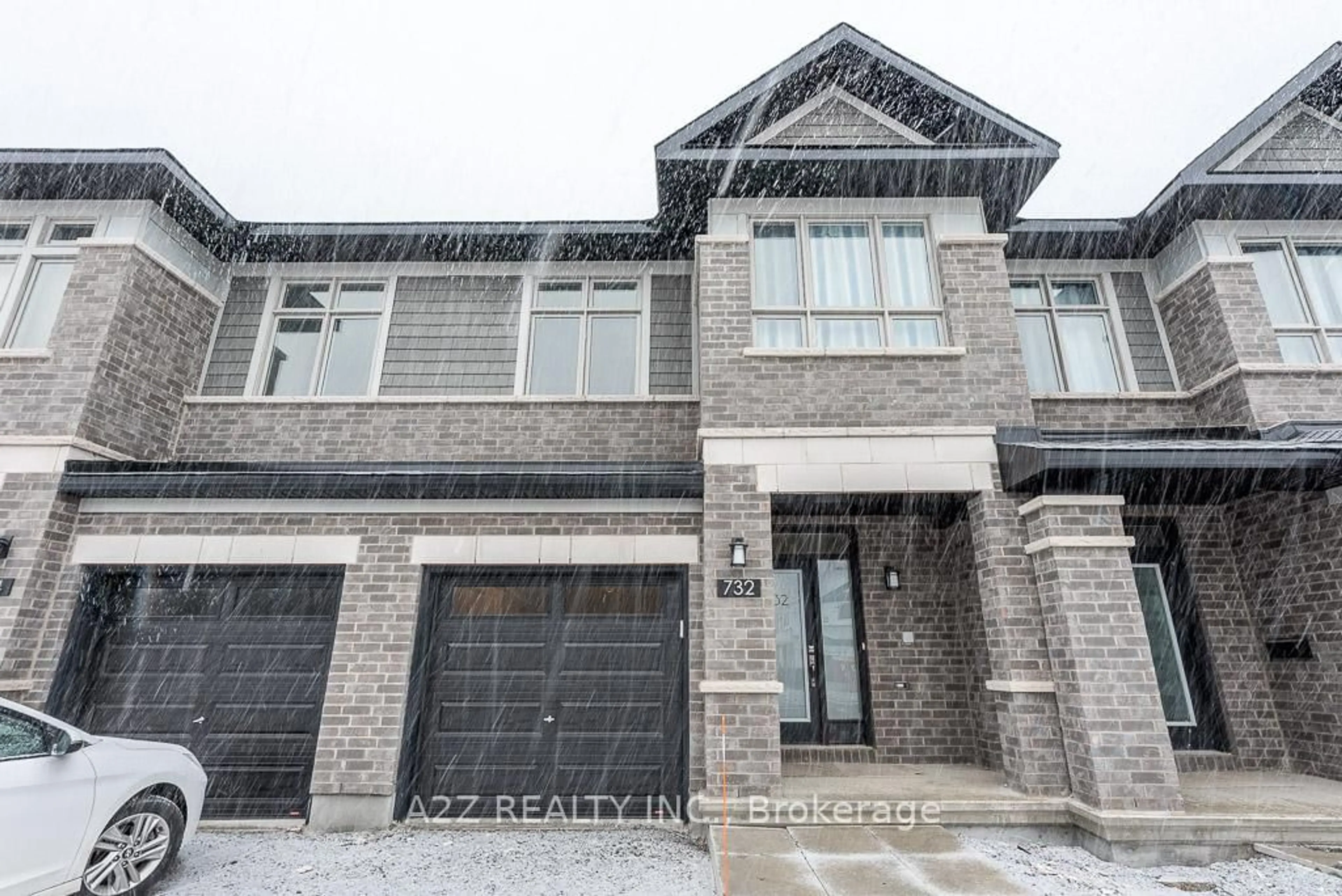 Home with brick exterior material, street for 732 Miikana Rd, Ottawa Ontario K1X 0H6