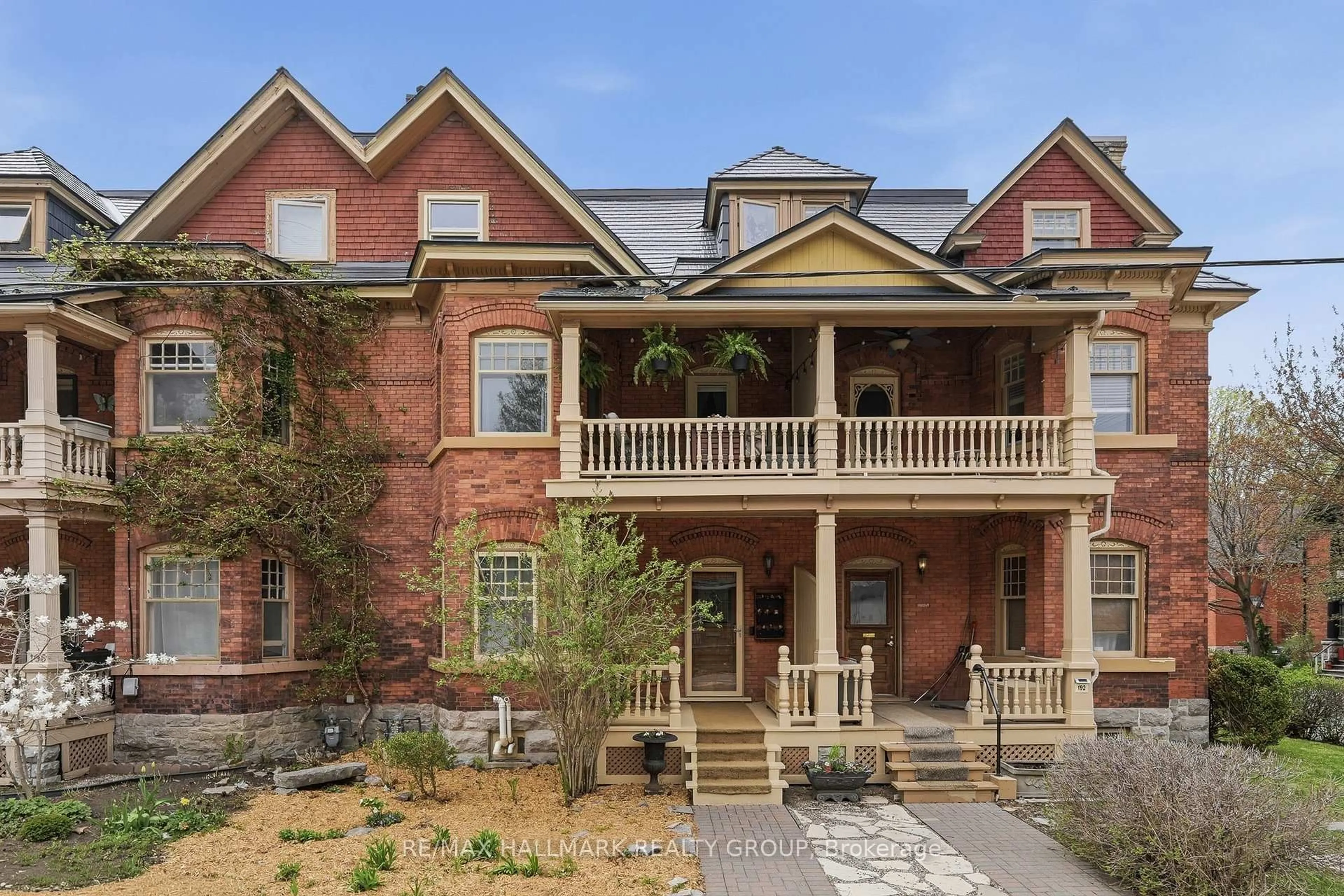 Home with brick exterior material, street for 194 Cobourg St, Ottawa Ontario K1N 8H6