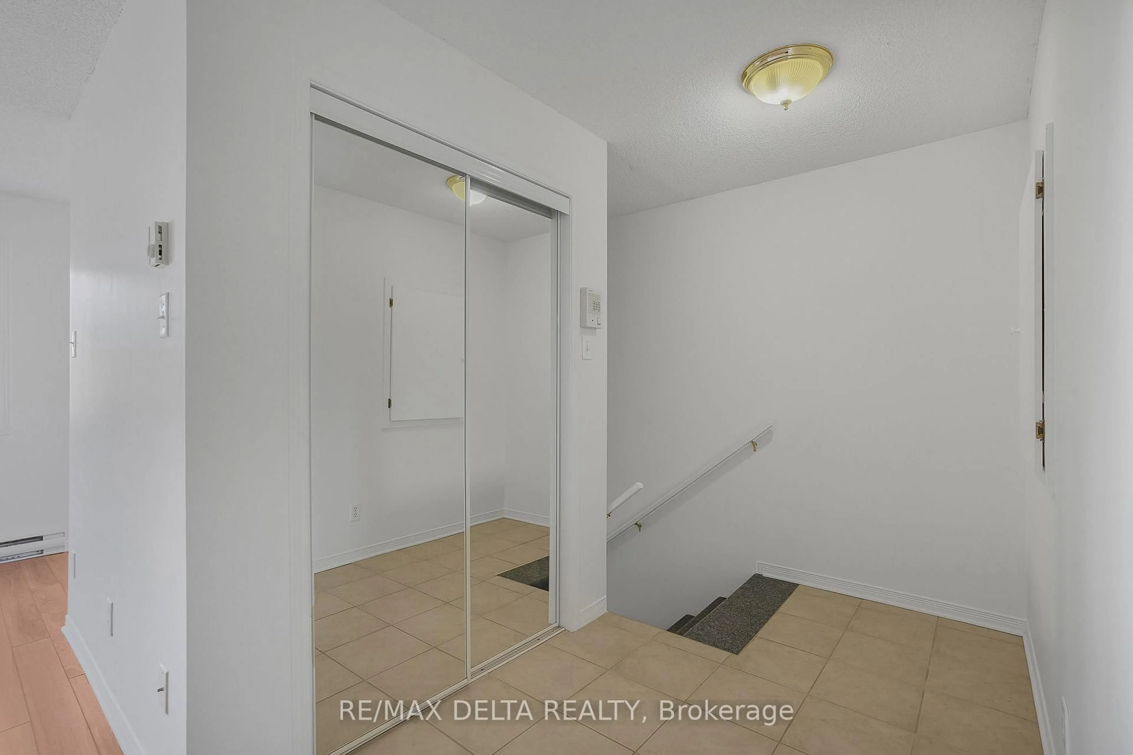 Unknown for 1505 Clement St #103, Hawkesbury Ontario K6A 3V8