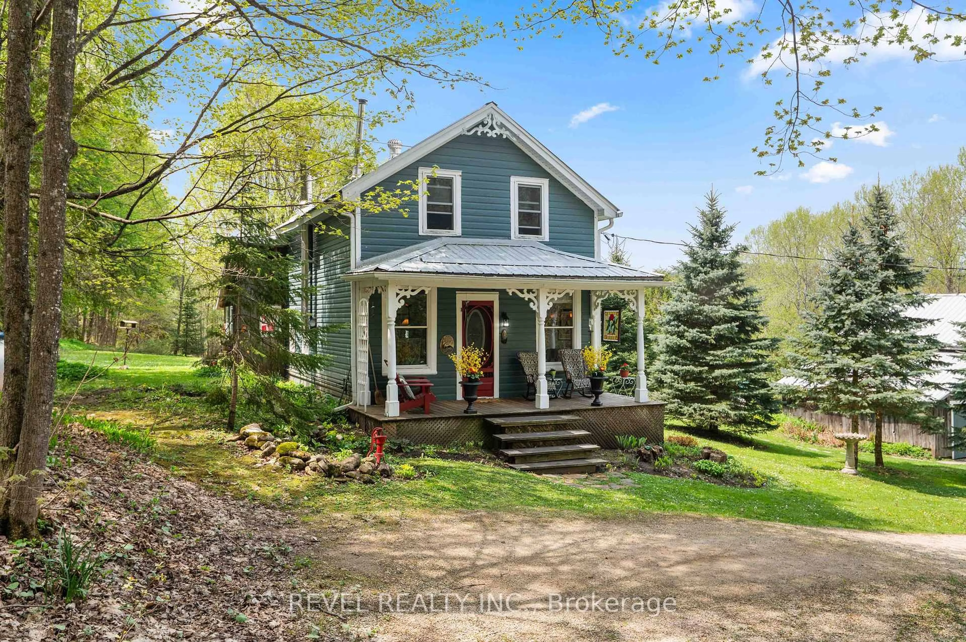 Home with vinyl exterior material, street for 494456 Traverston Rd, West Grey Ontario N0H 1H0