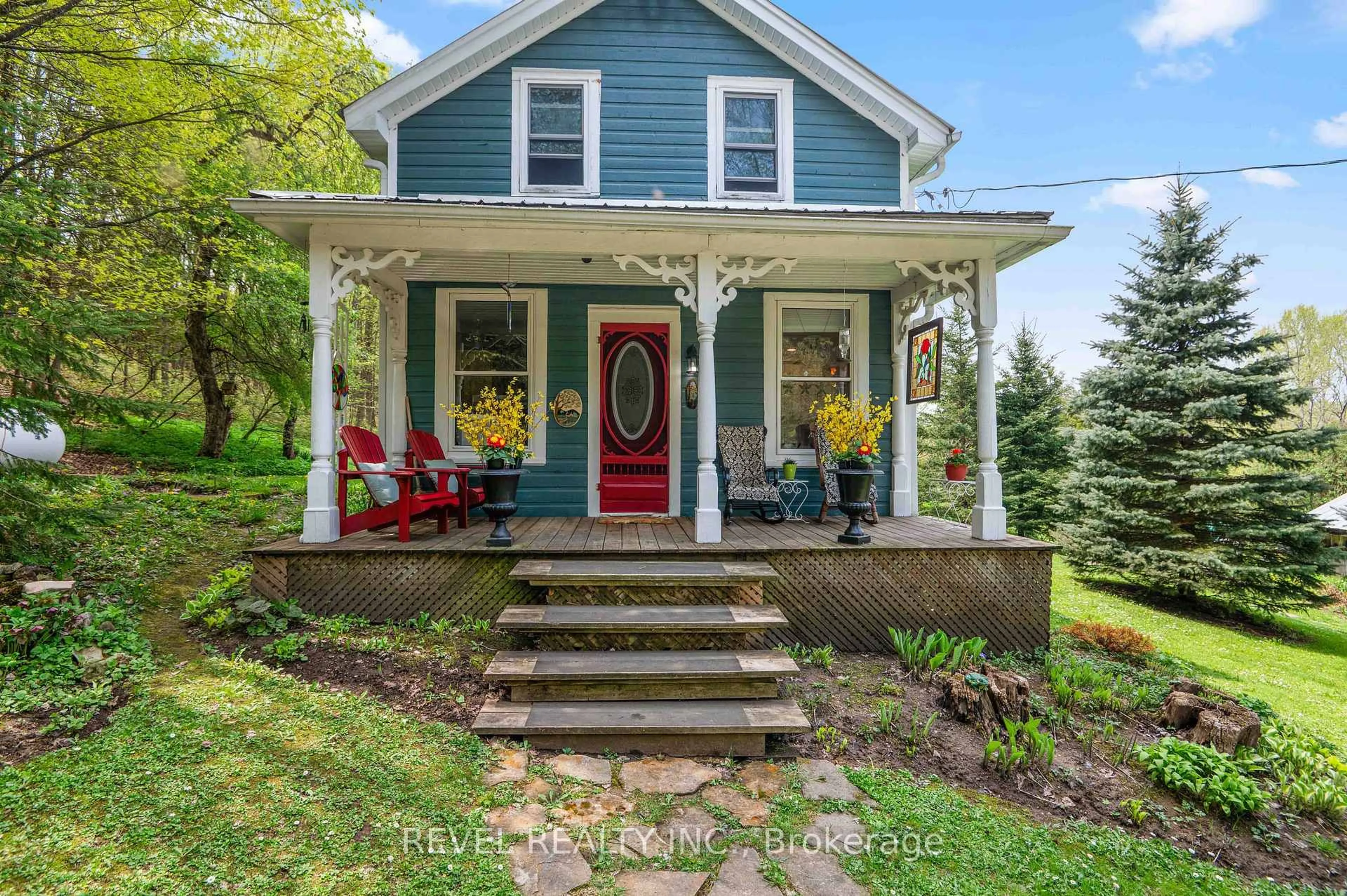 Home with vinyl exterior material, street for 494456 Traverston Rd, West Grey Ontario N0H 1H0