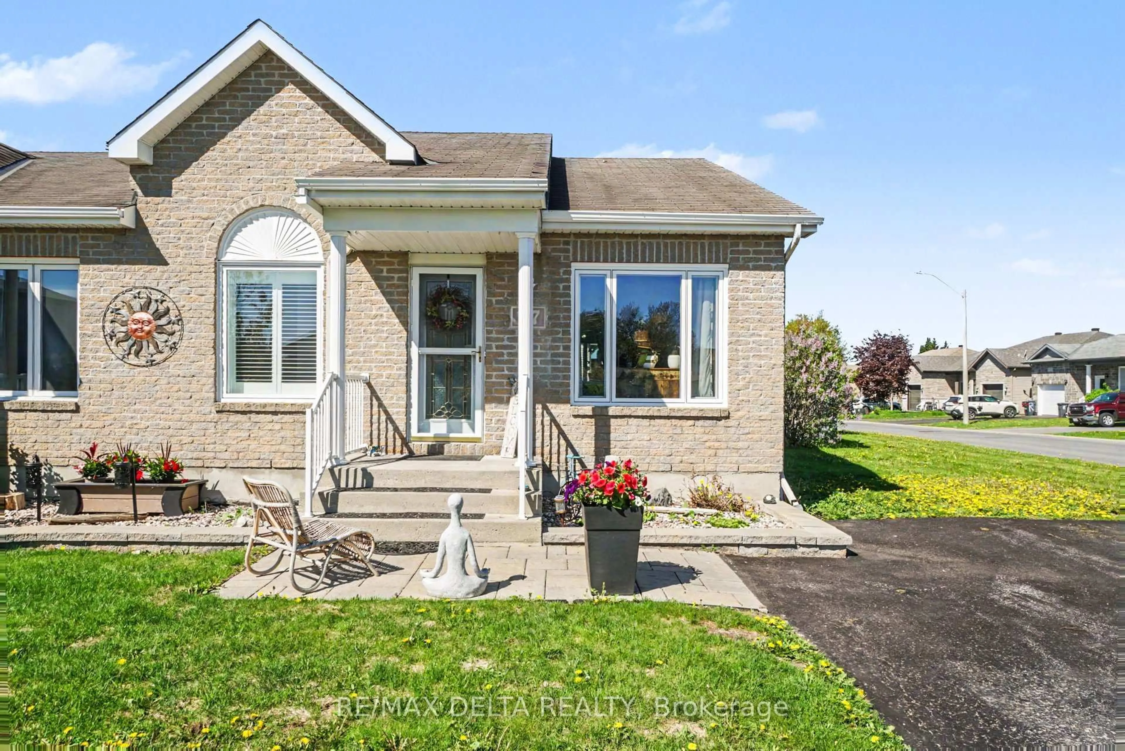 Home with brick exterior material, street for 117 Panorama Ave, Alfred and Plantagenet Ontario K0A 3K0