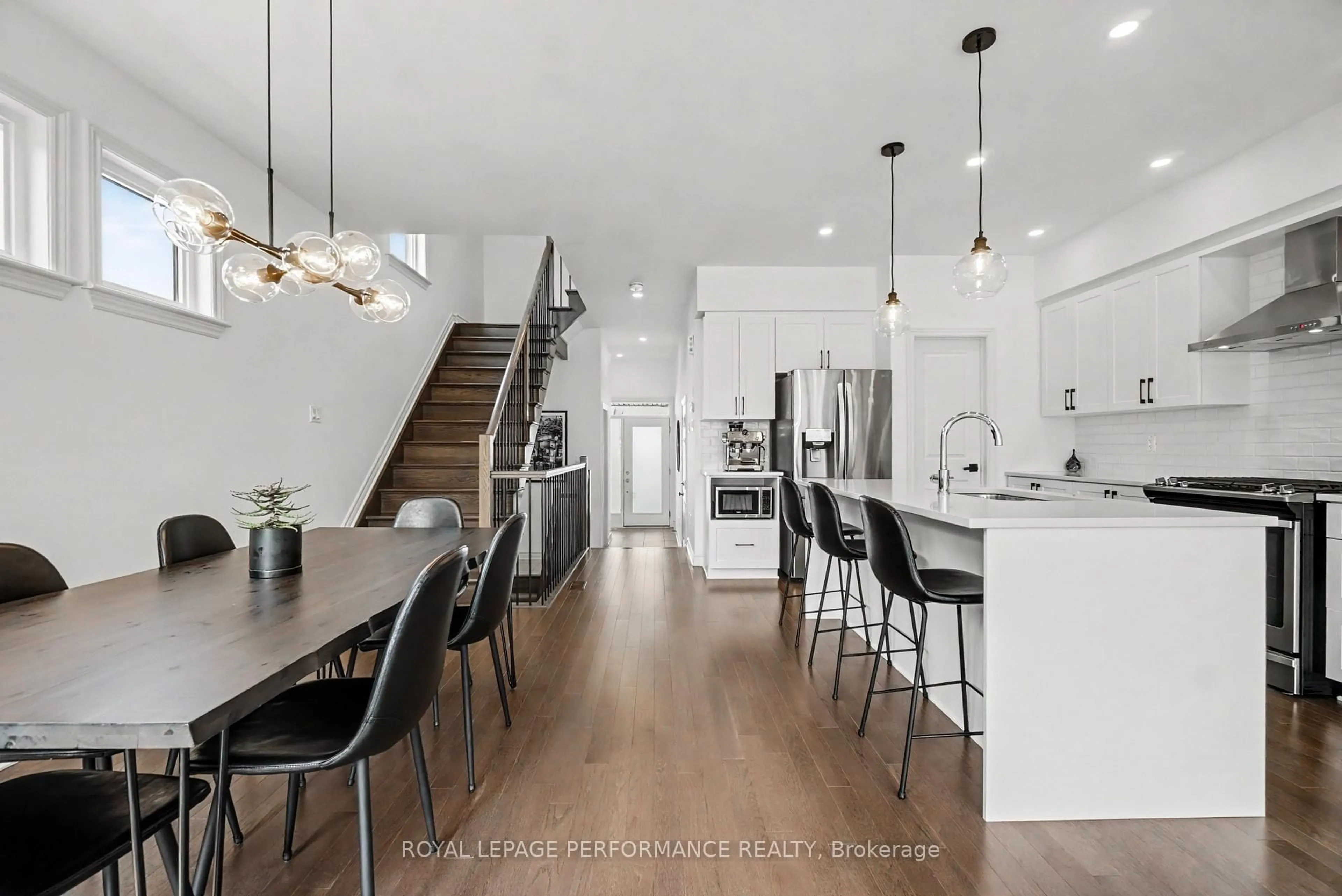Open concept kitchen, unknown for 355 Cornice St, Ottawa Ontario K1W 0P8