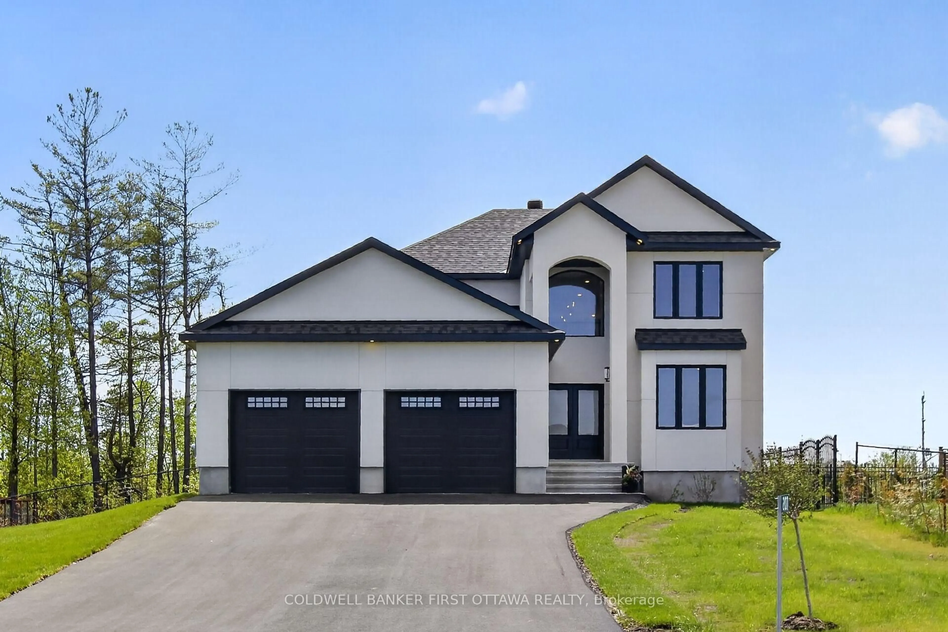 Unknown for 207 Owen Lucas St, Arnprior Ontario K7S 3G8