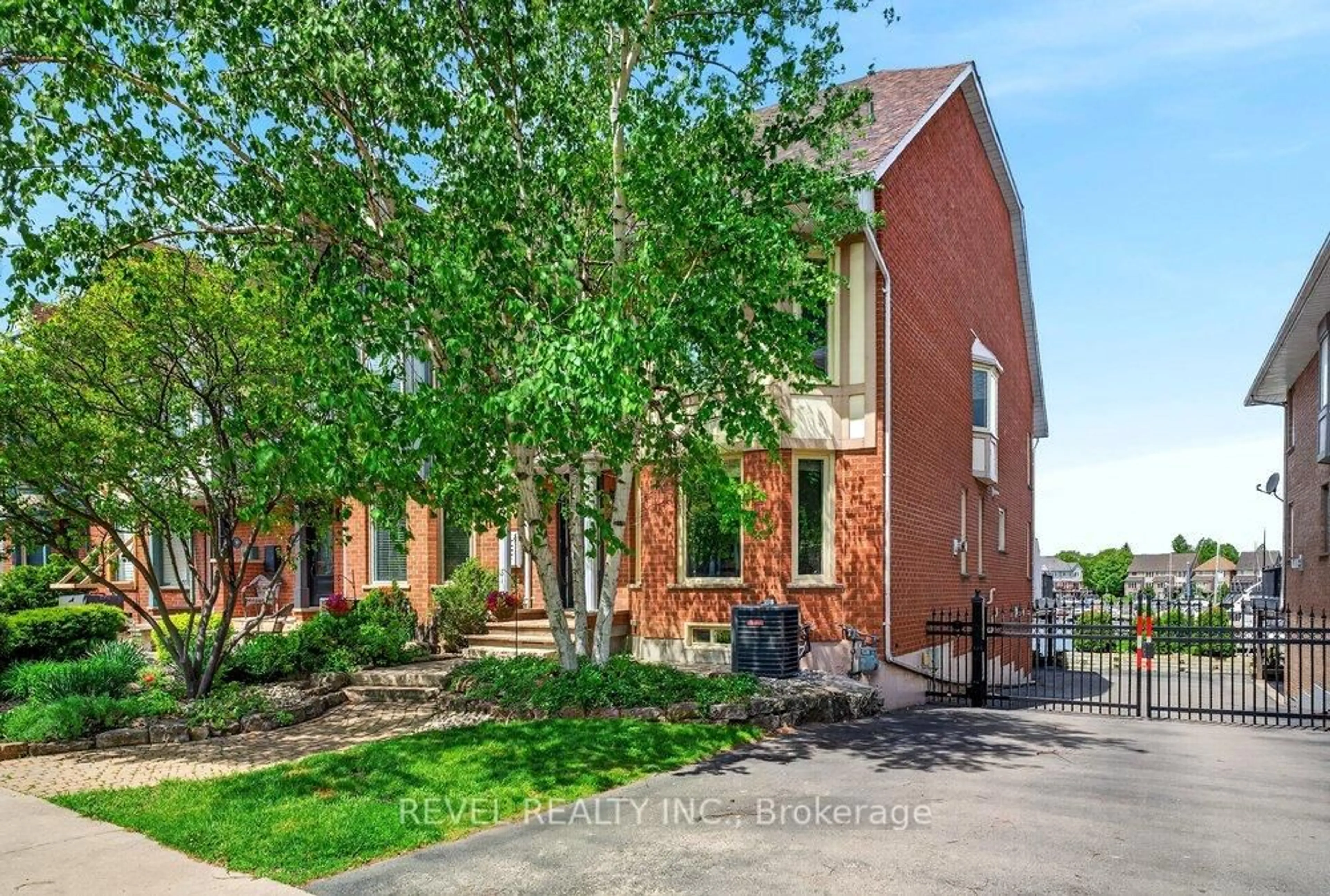 Home with brick exterior material, street for 43 Sunvale Pl, Hamilton Ontario L8E 4Z6