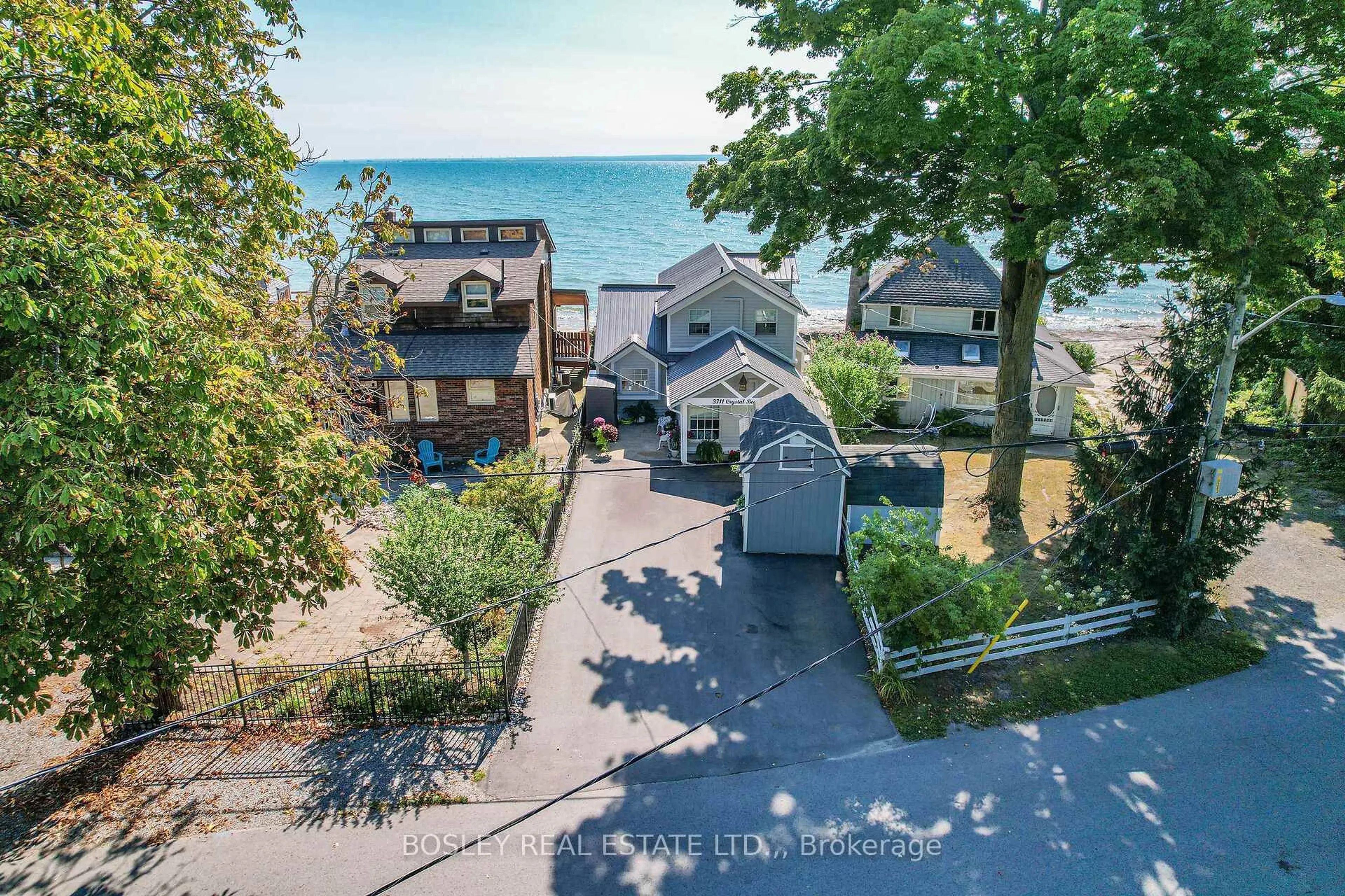 A pic from outside/outdoor area/front of a property/back of a property/a pic from drone, water/lake/river/ocean view for 3711 CRYSTAL BEACH Dr, Fort Erie Ontario L0S 1B0