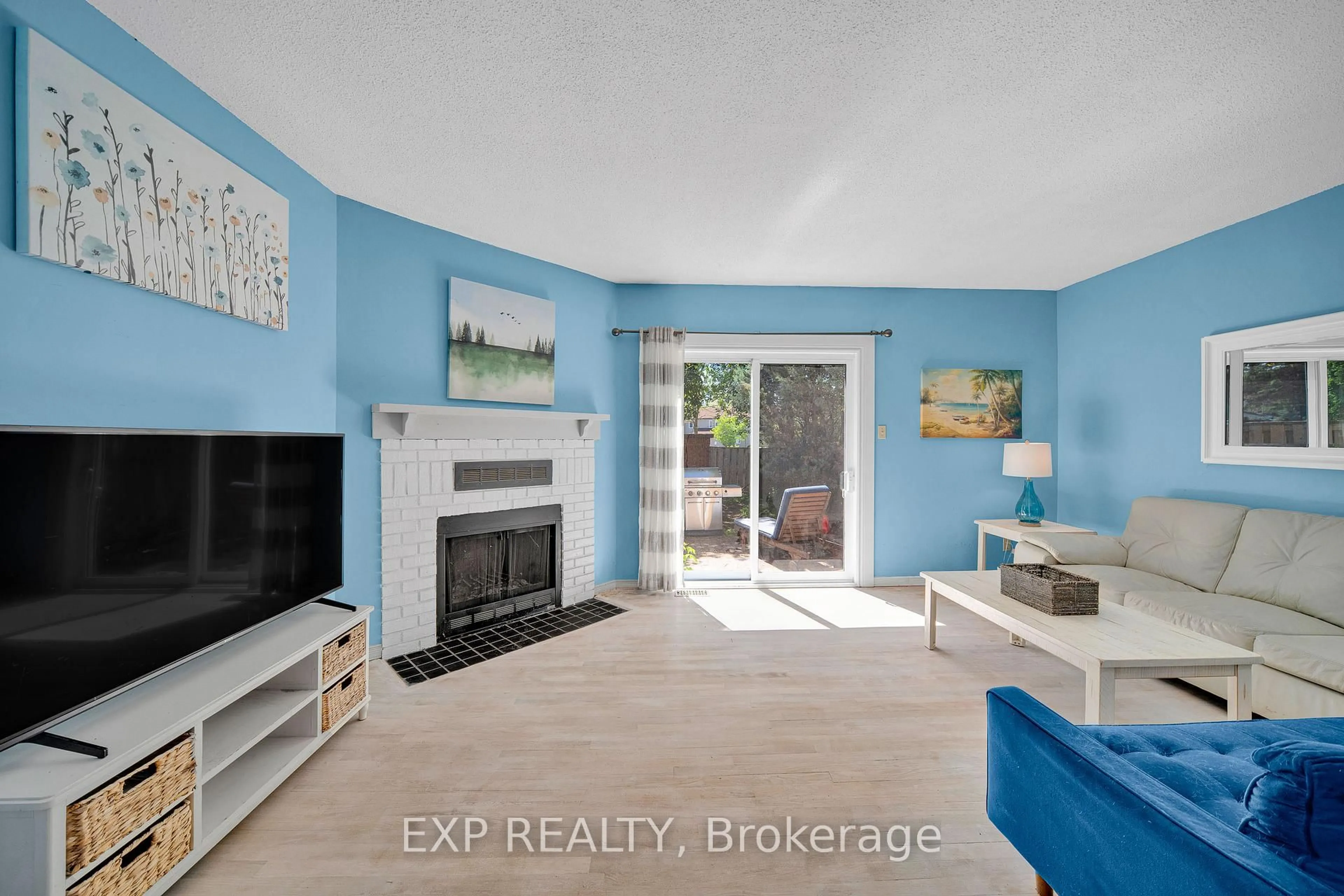 Unknown for 6431 Timothy Crt, Orleans Ontario K1C 3E5