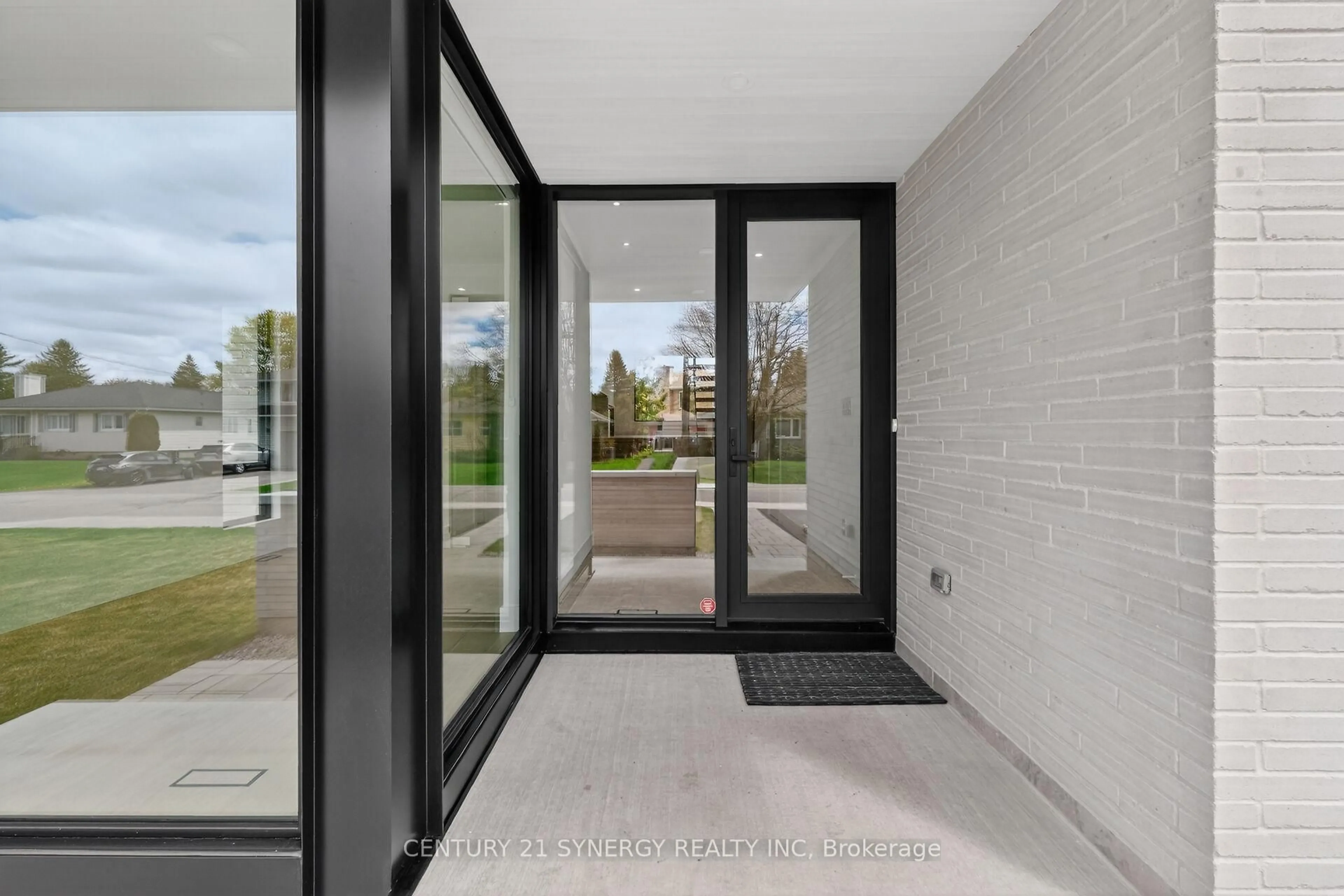 Indoor entryway for 45 Inverness Ave, Ottawa Ontario K2E 6N6