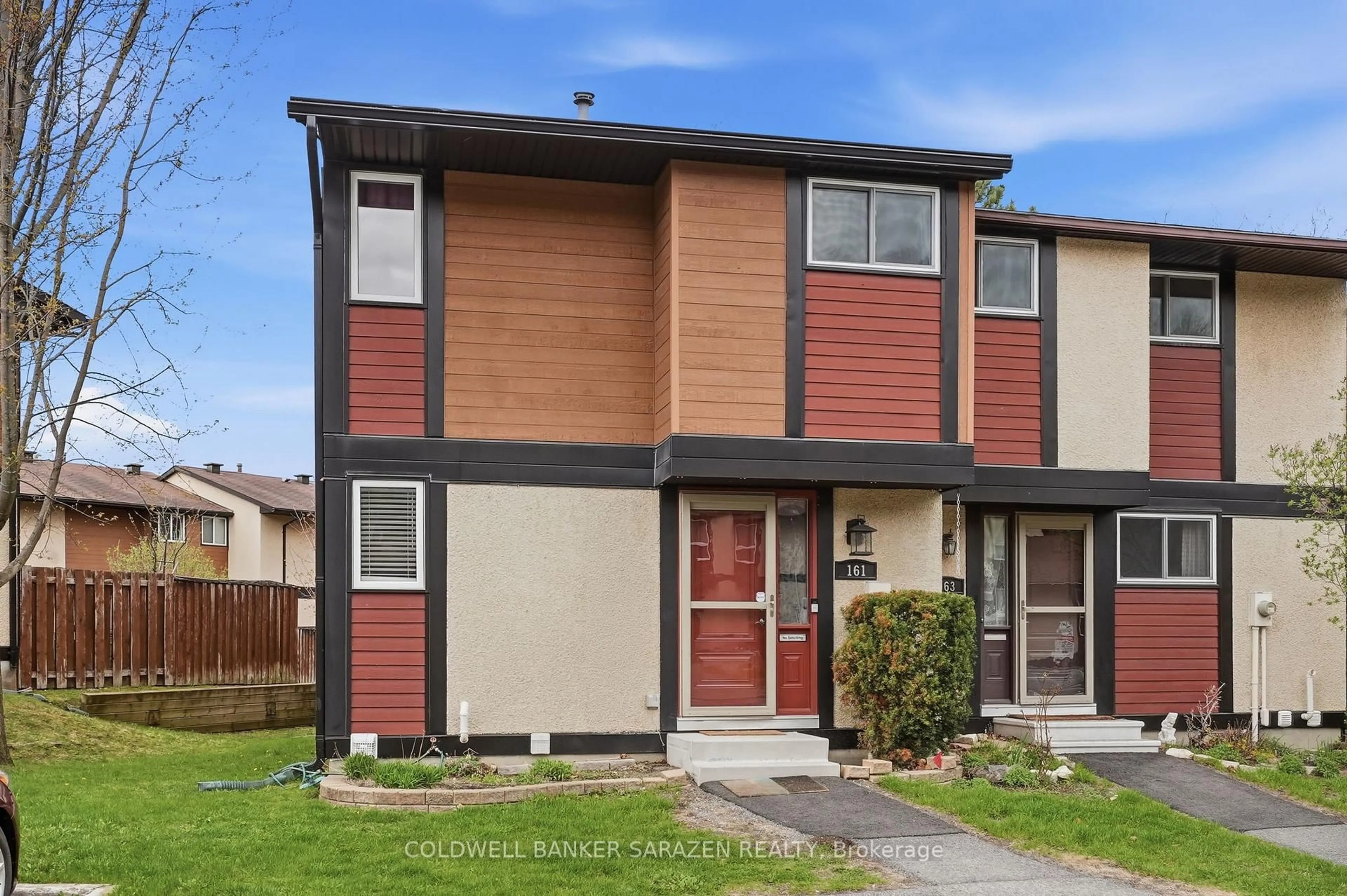 Home with vinyl exterior material, street for 161 McClintock Way, Kanata Ontario K2L 2A5