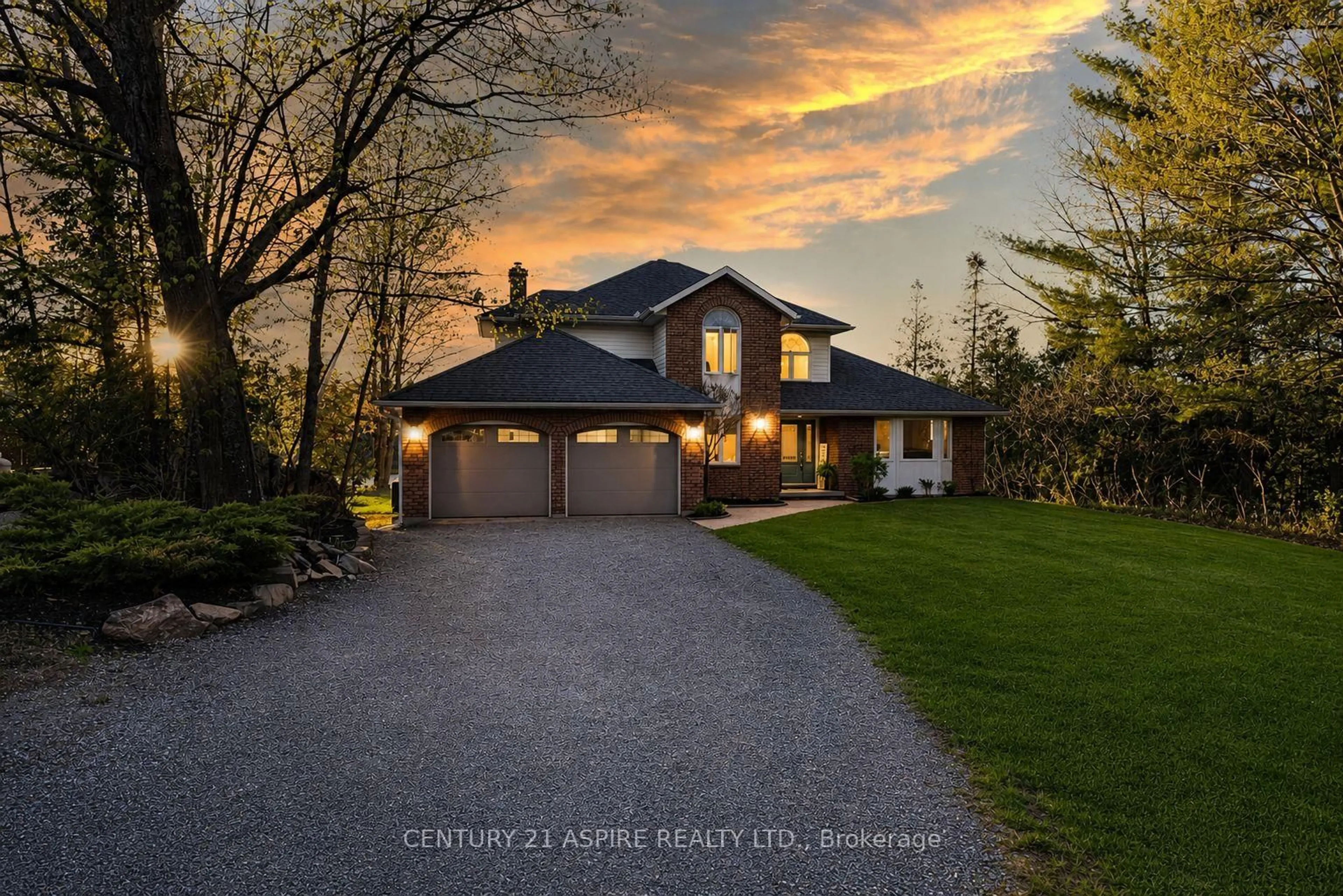 A pic from outside/outdoor area/front of a property/back of a property/a pic from drone, street for 284 Rantz Rd, Petawawa Ontario K8H 2W8