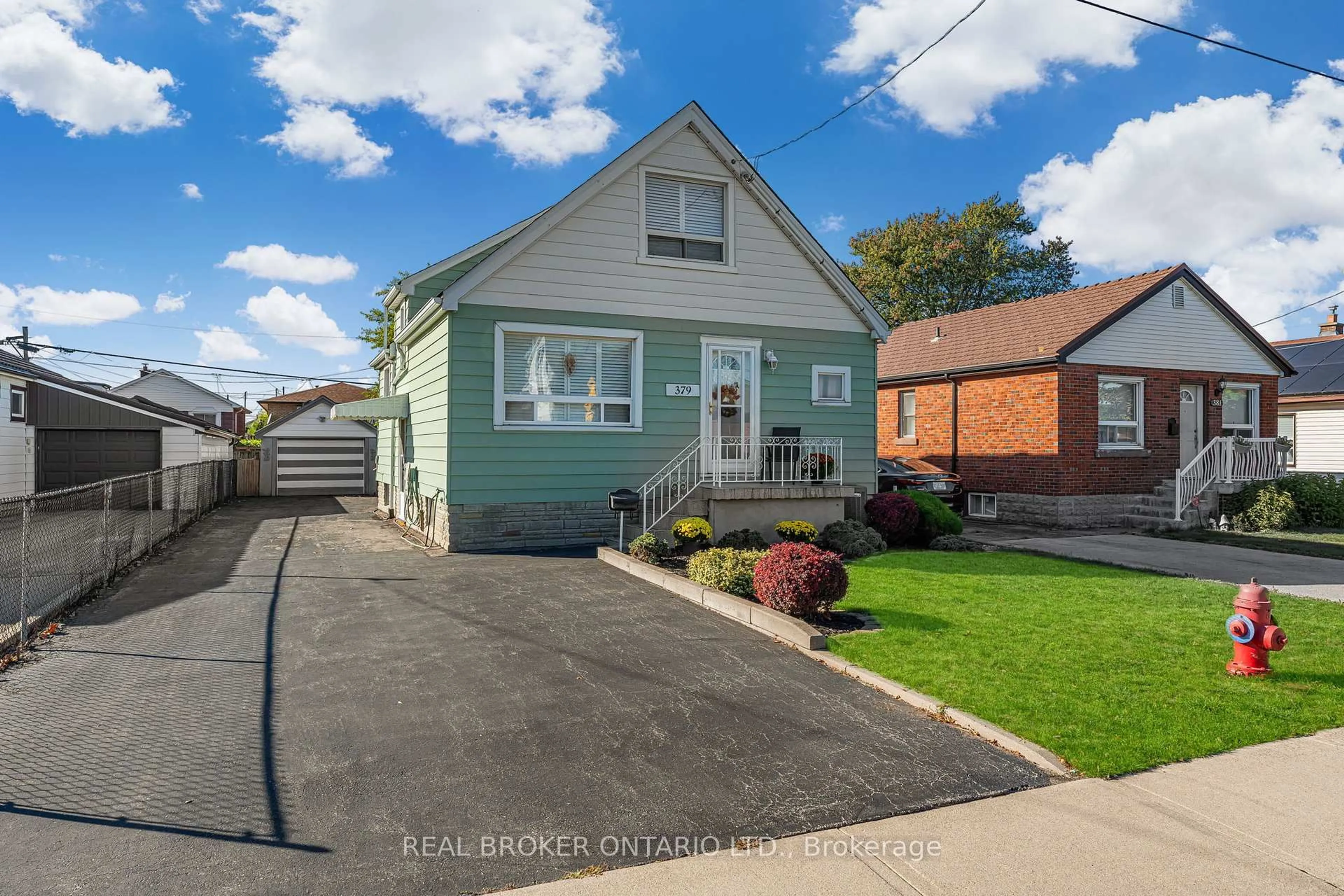A pic from outside/outdoor area/front of a property/back of a property/a pic from drone, street for 379 Talbot St, Hamilton Ontario L8H 6T5