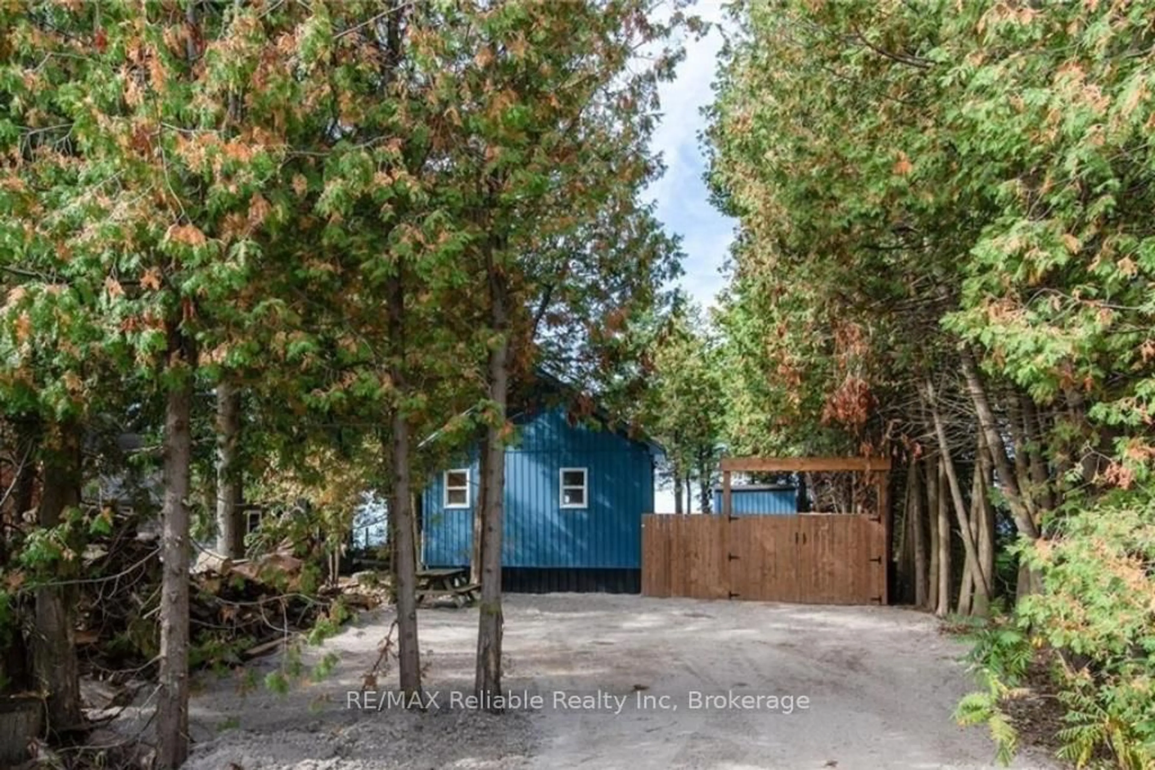Shed for 79265 Fuller Dr, Central Huron Ontario N7A 3X8