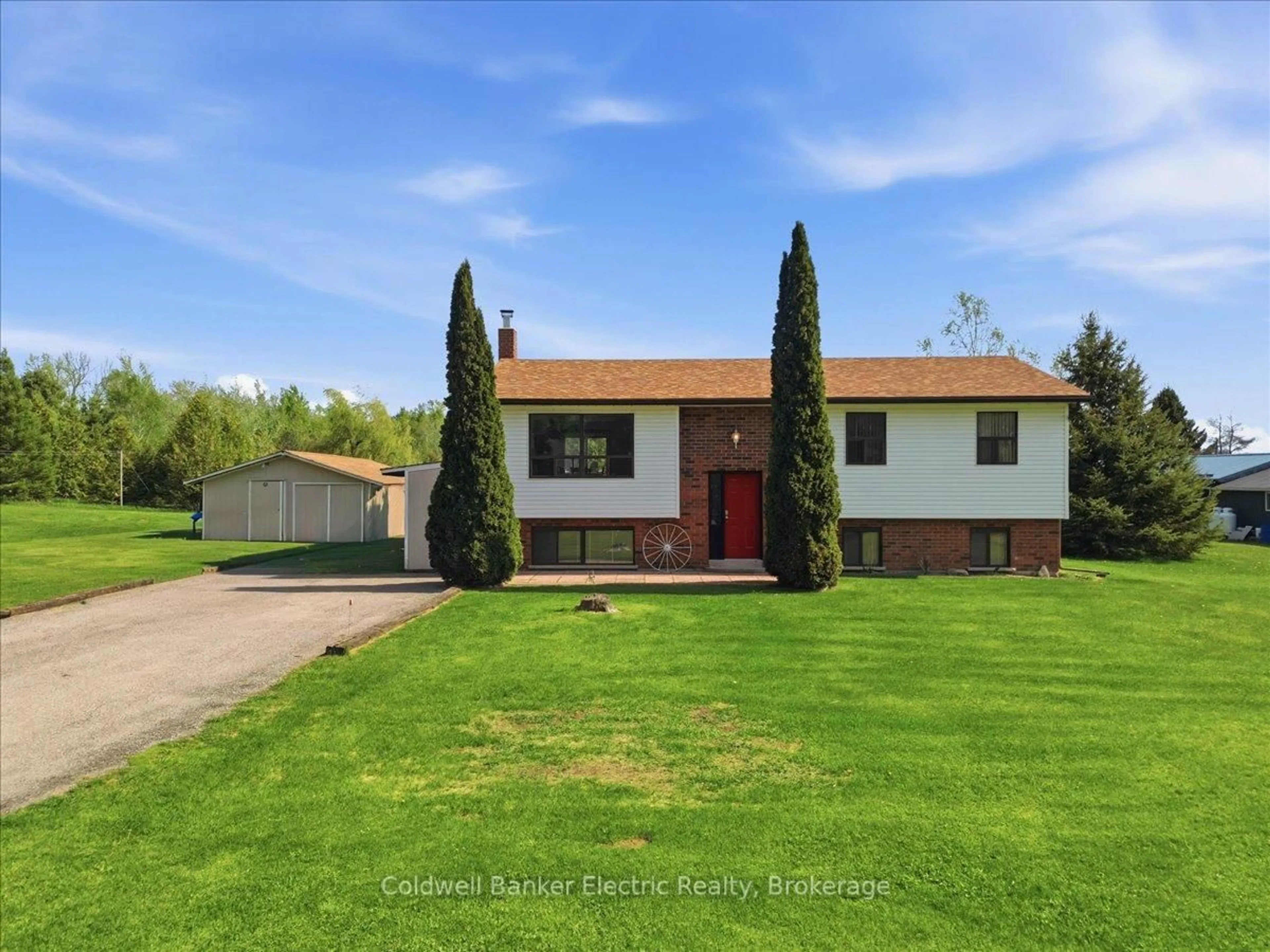A pic from outside/outdoor area/front of a property/back of a property/a pic from drone, unknown for 1269 Trent River Rd, Trent Hills Ontario K0L 1Z0