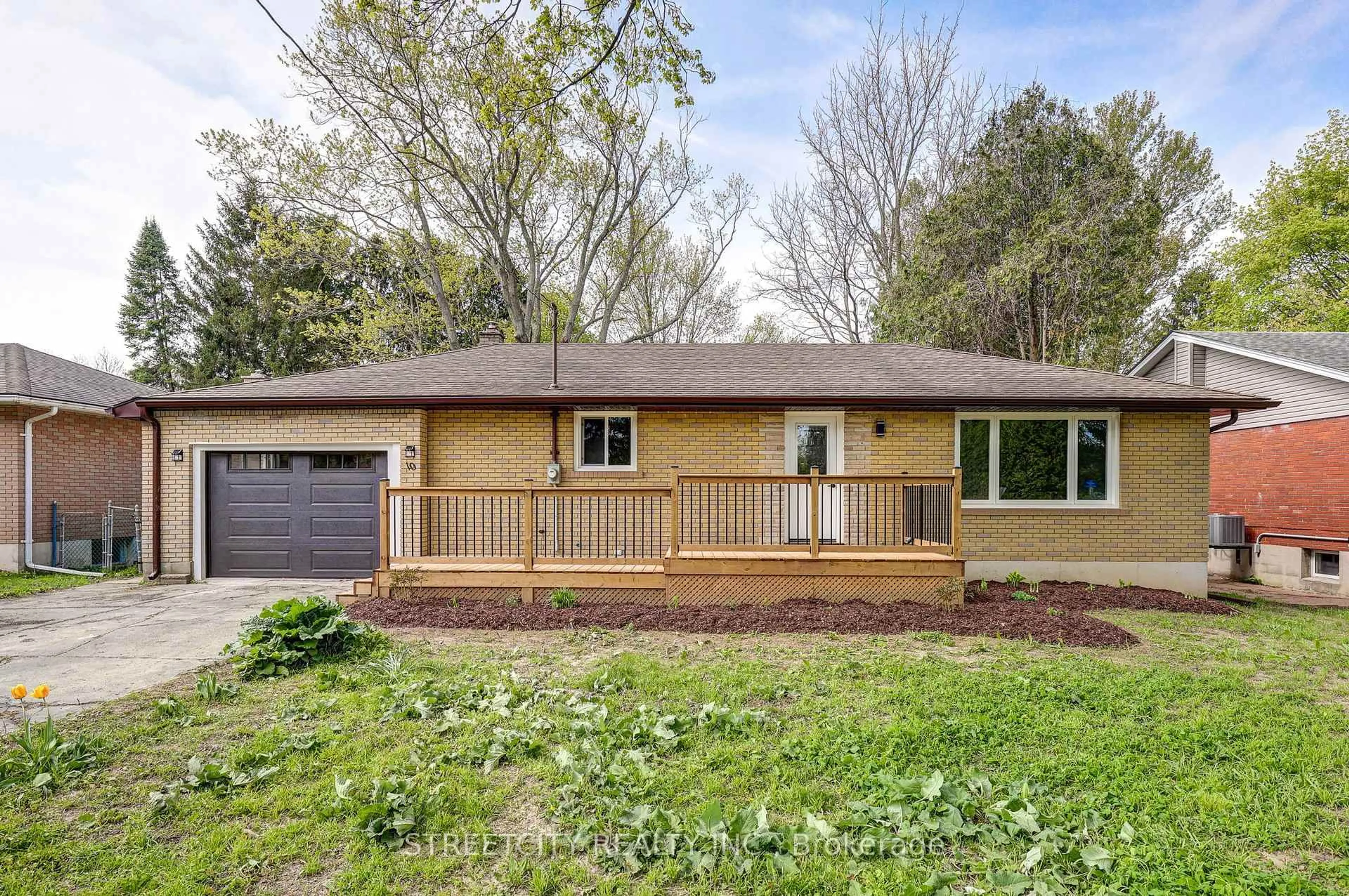 Home with brick exterior material, street for 10 Vineden Dr, Central Elgin Ontario N5P 2M6