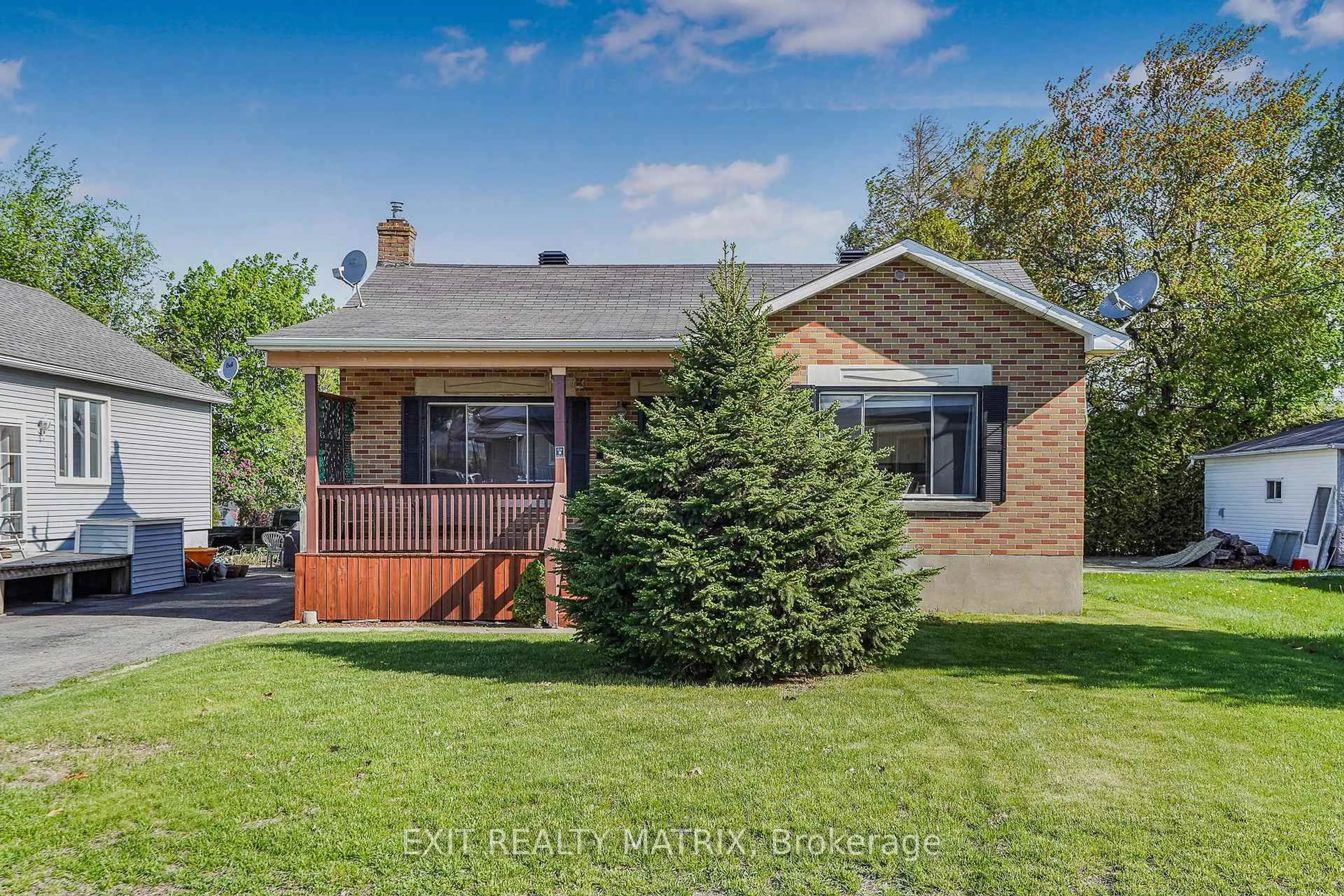 Home with brick exterior material, street for 589 Lafleche Rd, Hawkesbury Ontario K6A 1N3