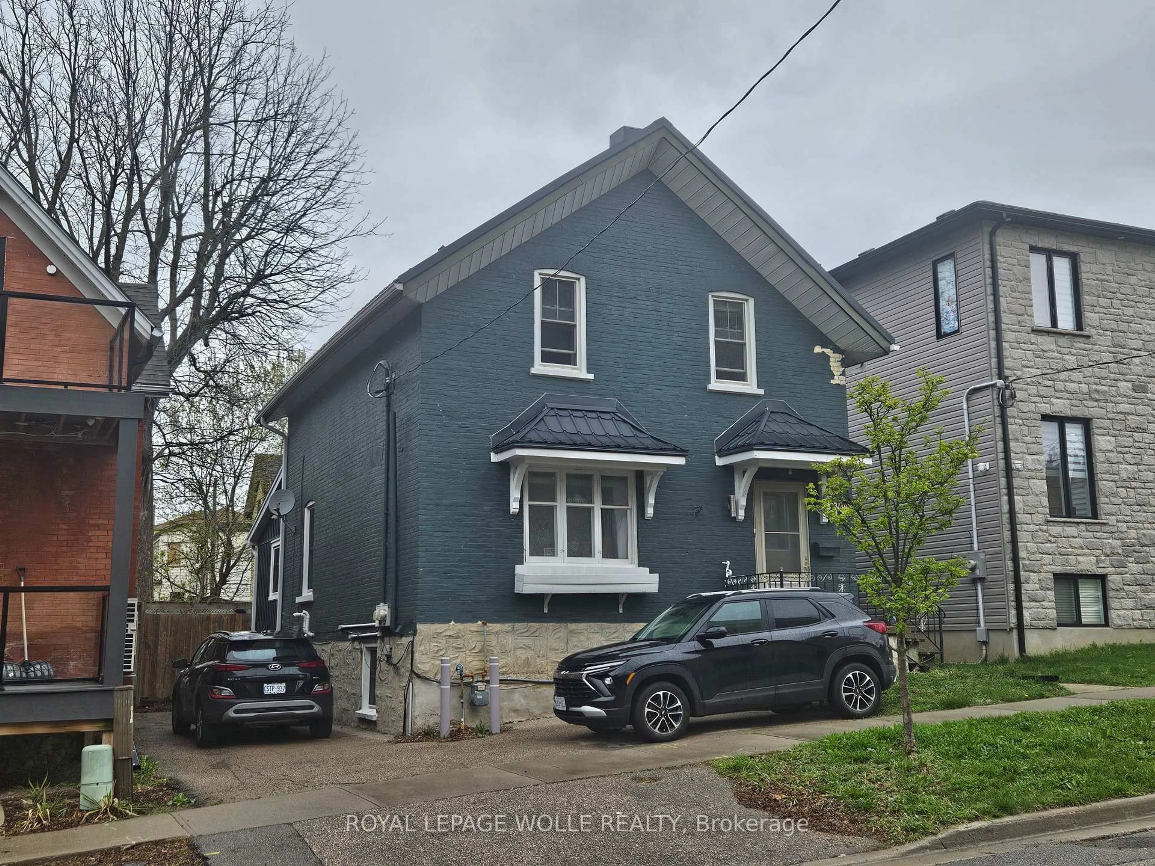 Unknown for 48 Breithaupt St, Kitchener Ontario N2H 5G6